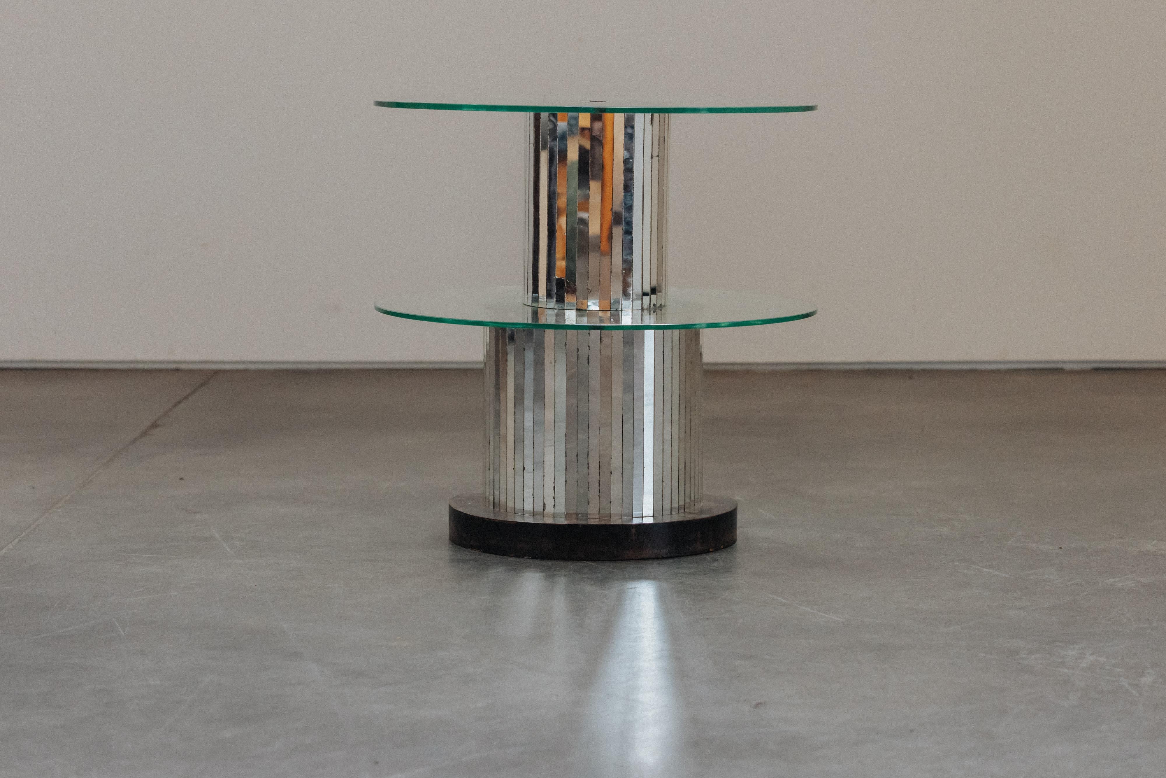 Européen Table d'appoint vintage en verre et miroir d'Italie, Circa 1960 en vente