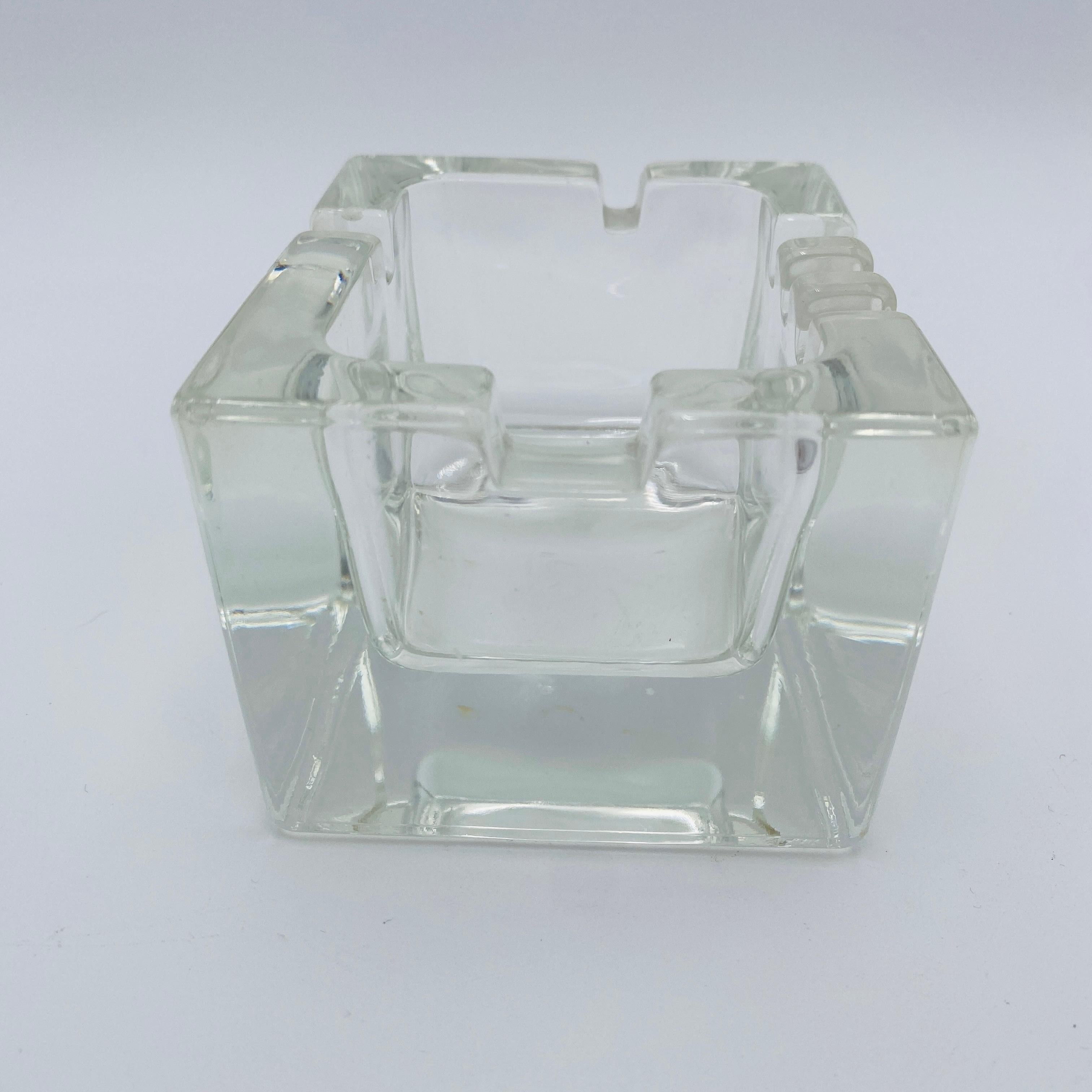 Cenicero de cristal vintage de Kaj Franck, Finlandia, años 60 Posmoderno en venta
