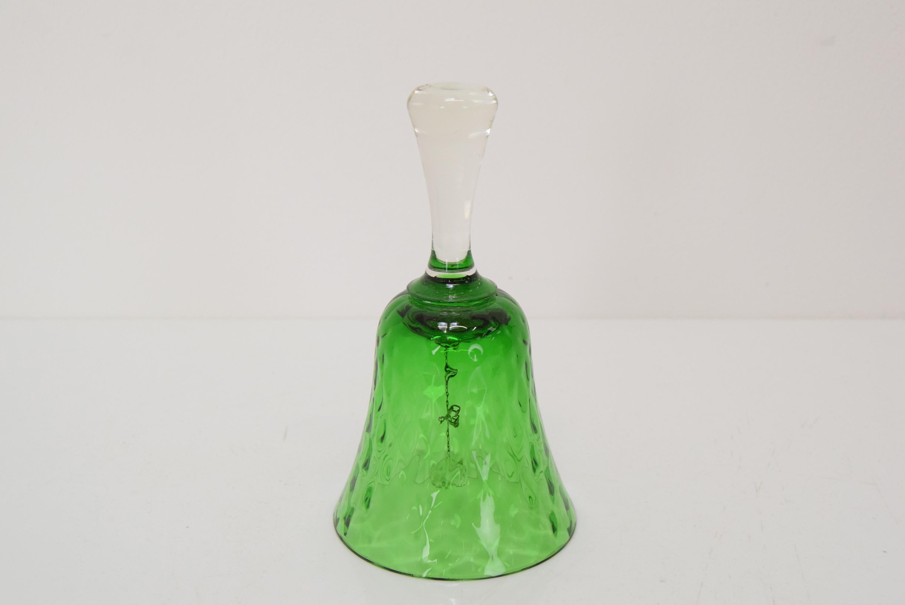 
Made in Czechoslovakia
Made of Art Glass,Metal
Hand Made
Re-polished
Good Original Condition

