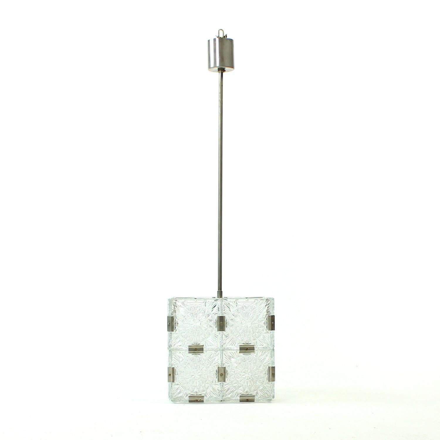 Bohemian Cube Pendand aus Glas von Kamenicky Senov, Tschechoslowakei, 1970er Jahre im Angebot 1