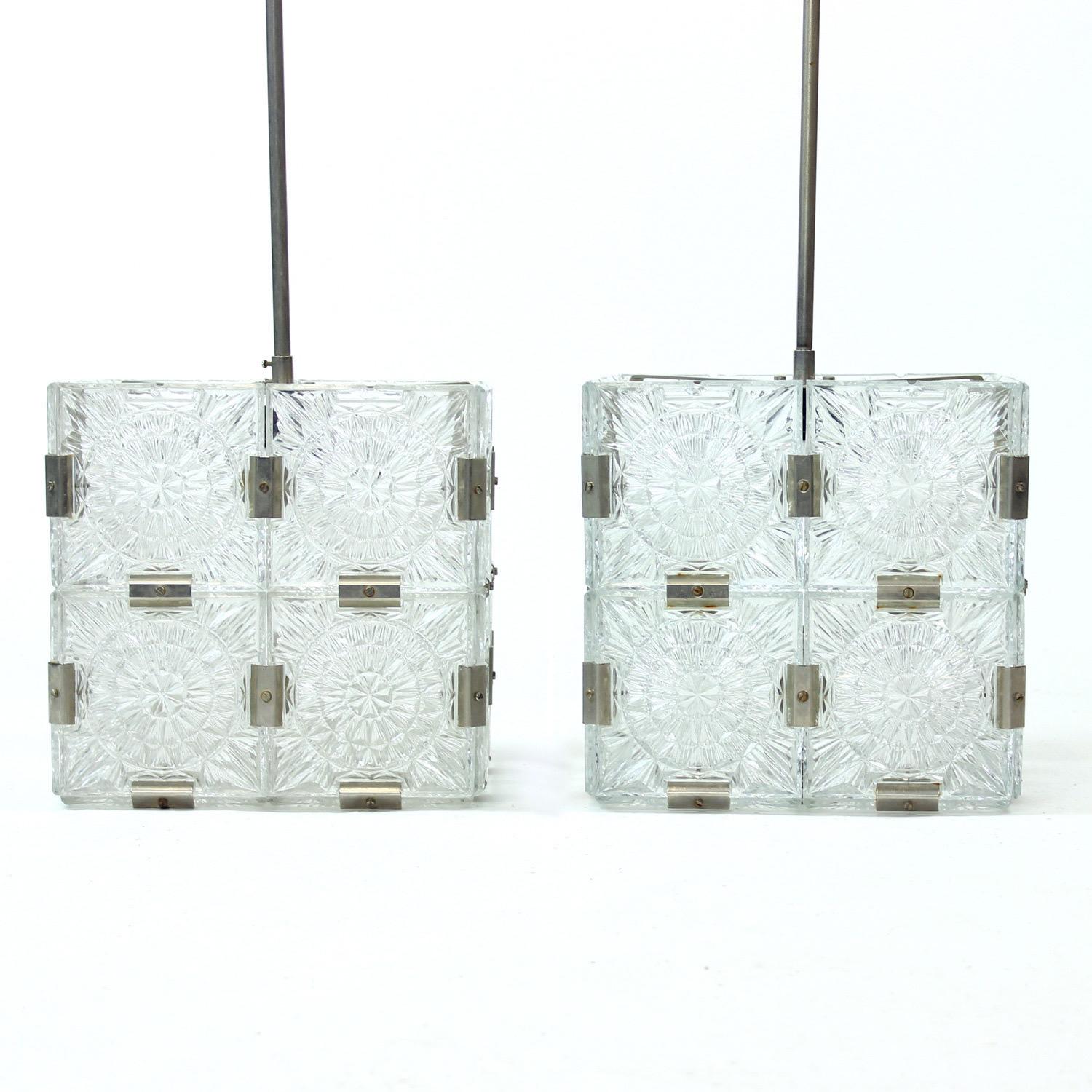 Bohemian Cube Pendand aus Glas von Kamenicky Senov, Tschechoslowakei, 1970er Jahre im Angebot 2