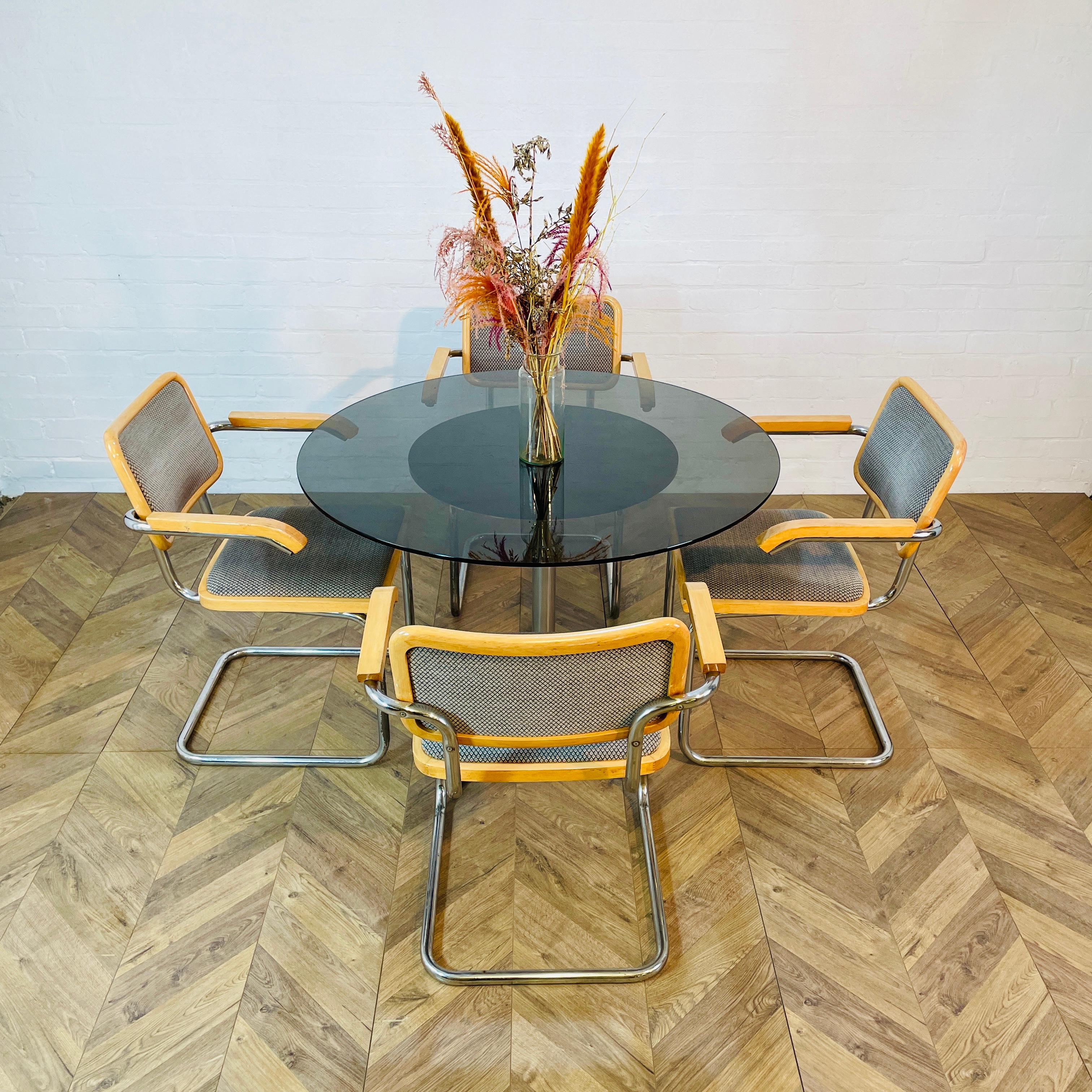 Table de salle à manger circulaire vintage en verre + ensemble de 4 fauteuils Cesca Marcel Breuer en vente 5