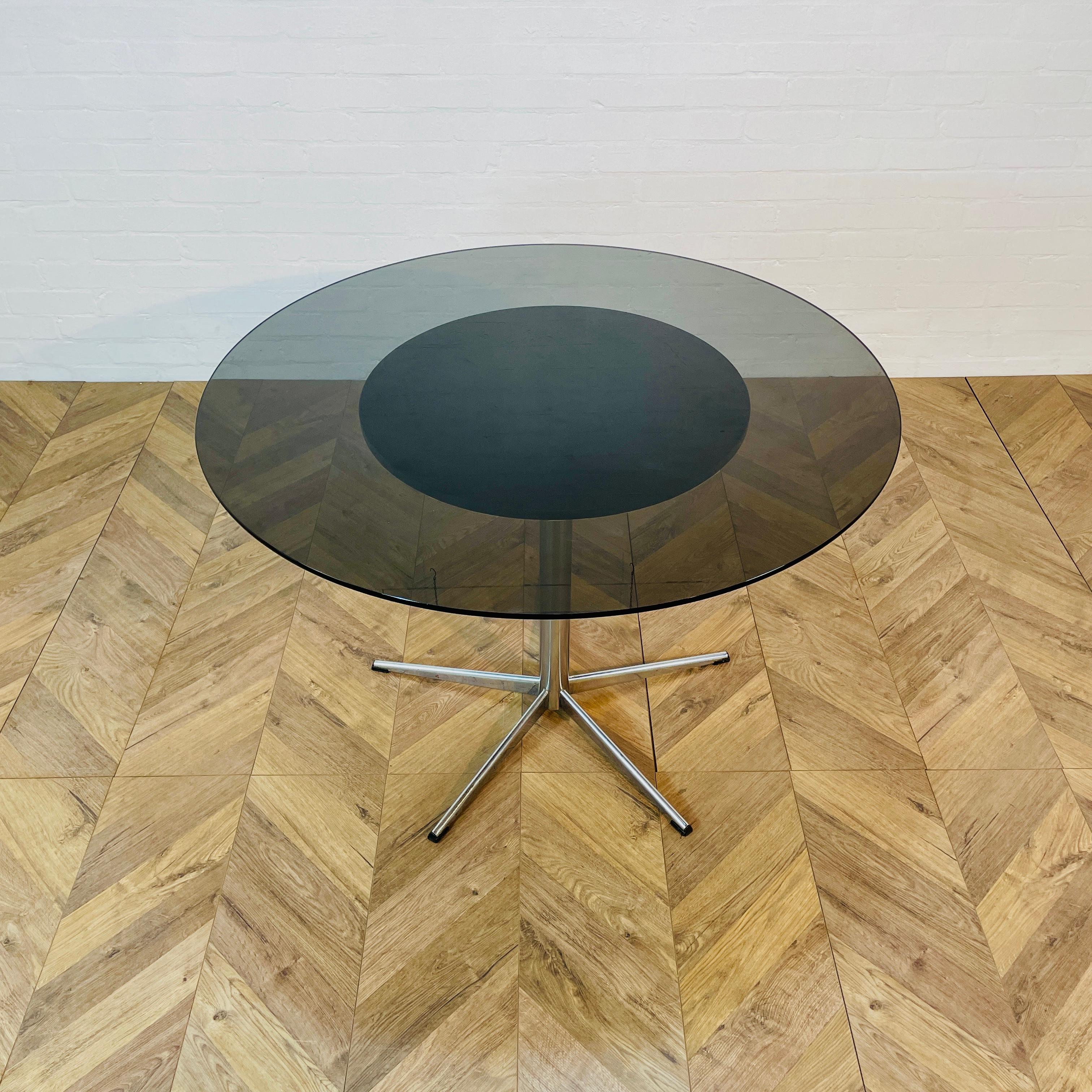Table de salle à manger circulaire vintage en verre + ensemble de 4 fauteuils Cesca Marcel Breuer en vente 1