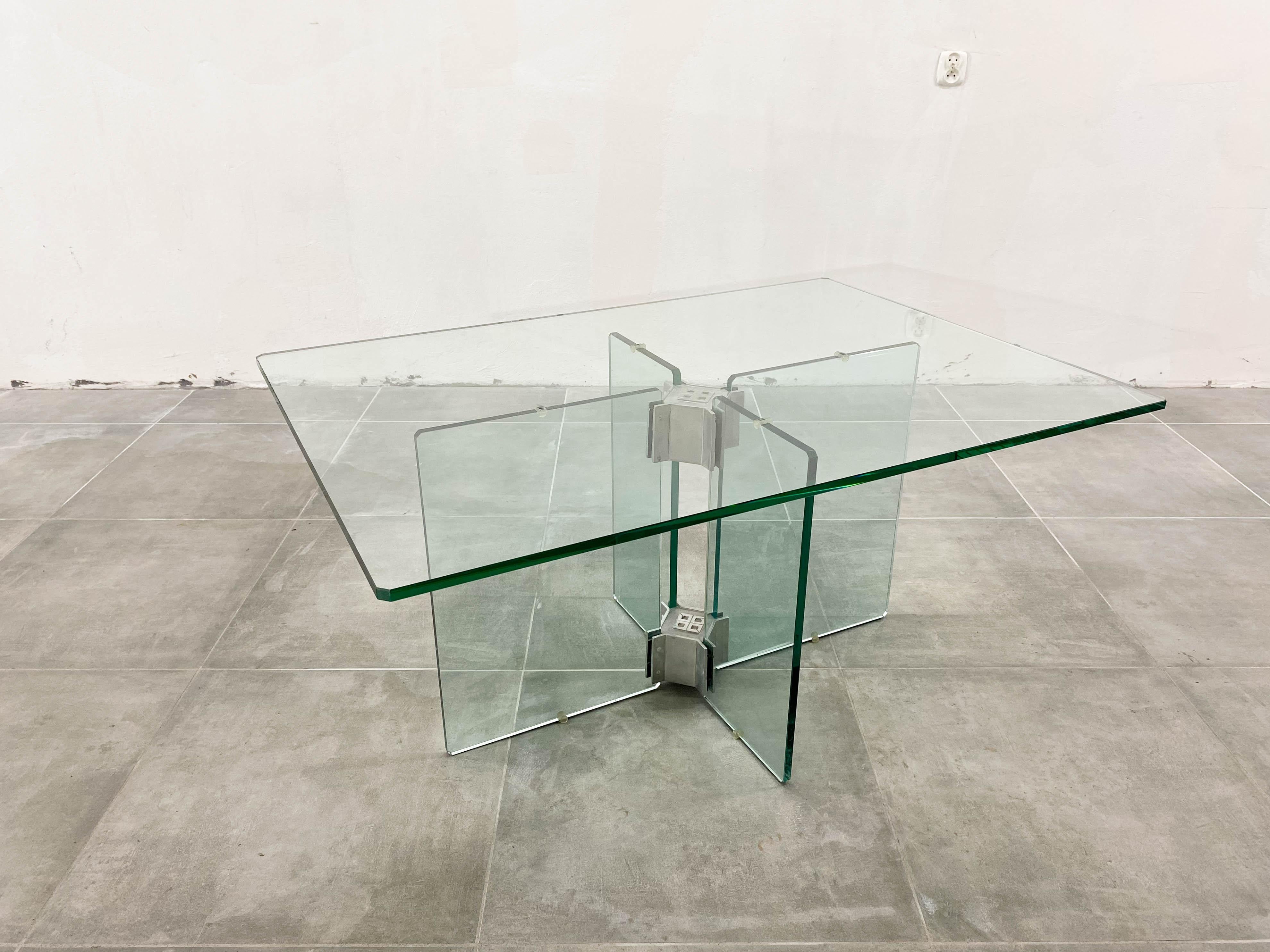 Couchtisch aus Glas im Vintage-Stil, Peter Ghyczy zugeschrieben, 1970er Jahre im Angebot 5