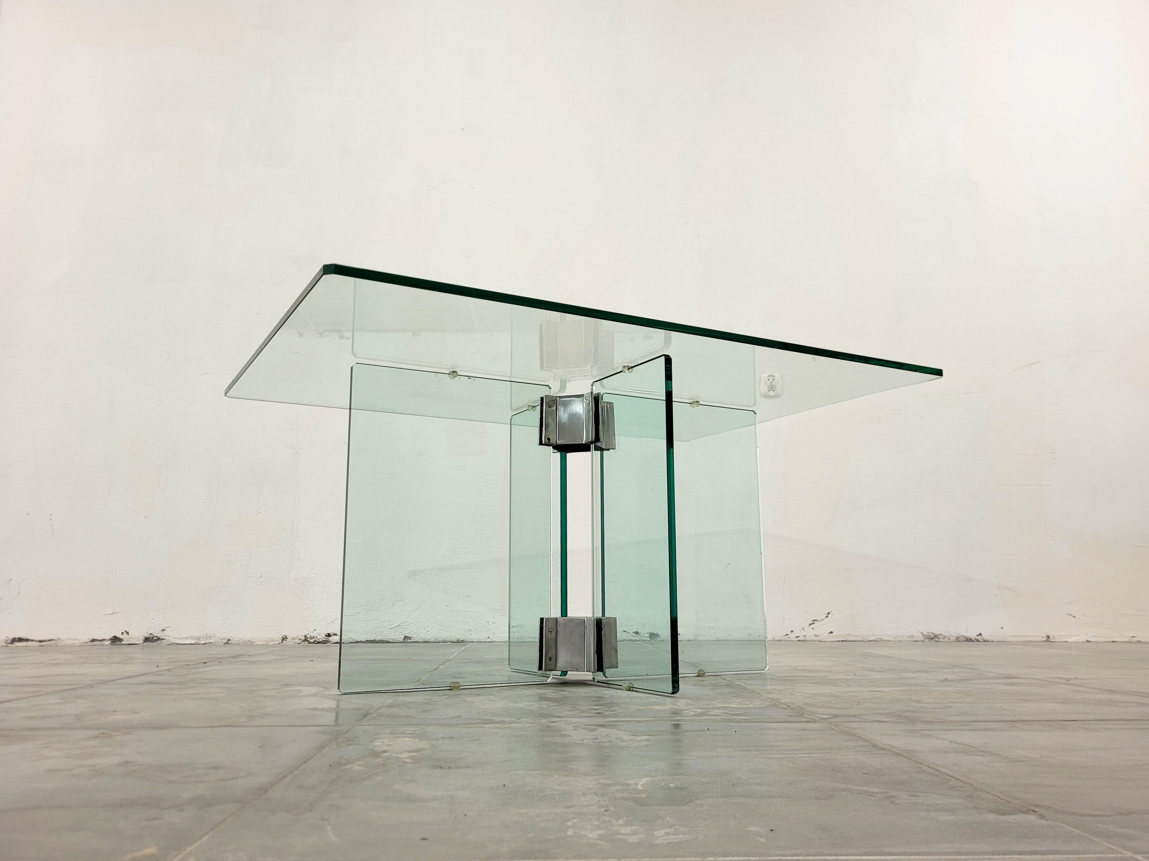 Couchtisch aus Glas im Vintage-Stil, Peter Ghyczy zugeschrieben, 1970er Jahre (Moderne der Mitte des Jahrhunderts) im Angebot