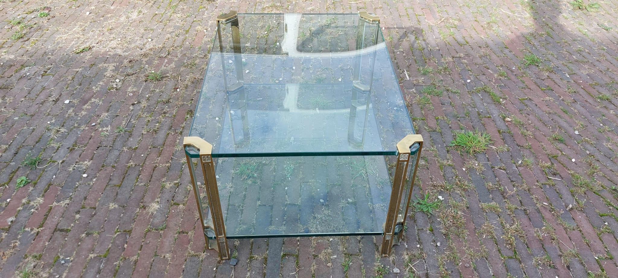 Mesa baja de cristal vintage de Peter Ghyczy, Model T24 Alemán en venta