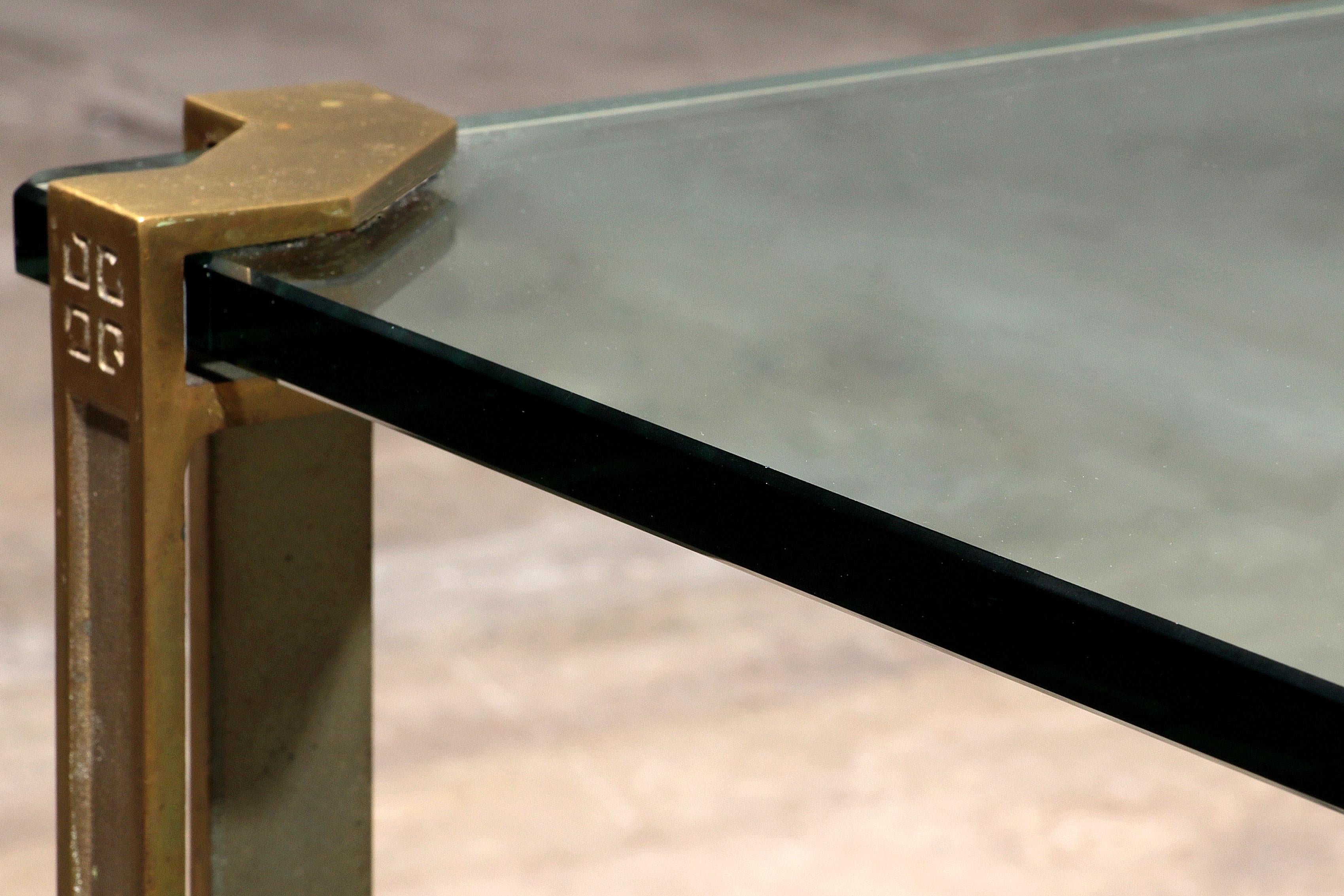 Table basse en verre vintage de Peter Ghyczy, modèle T24 en vente 1
