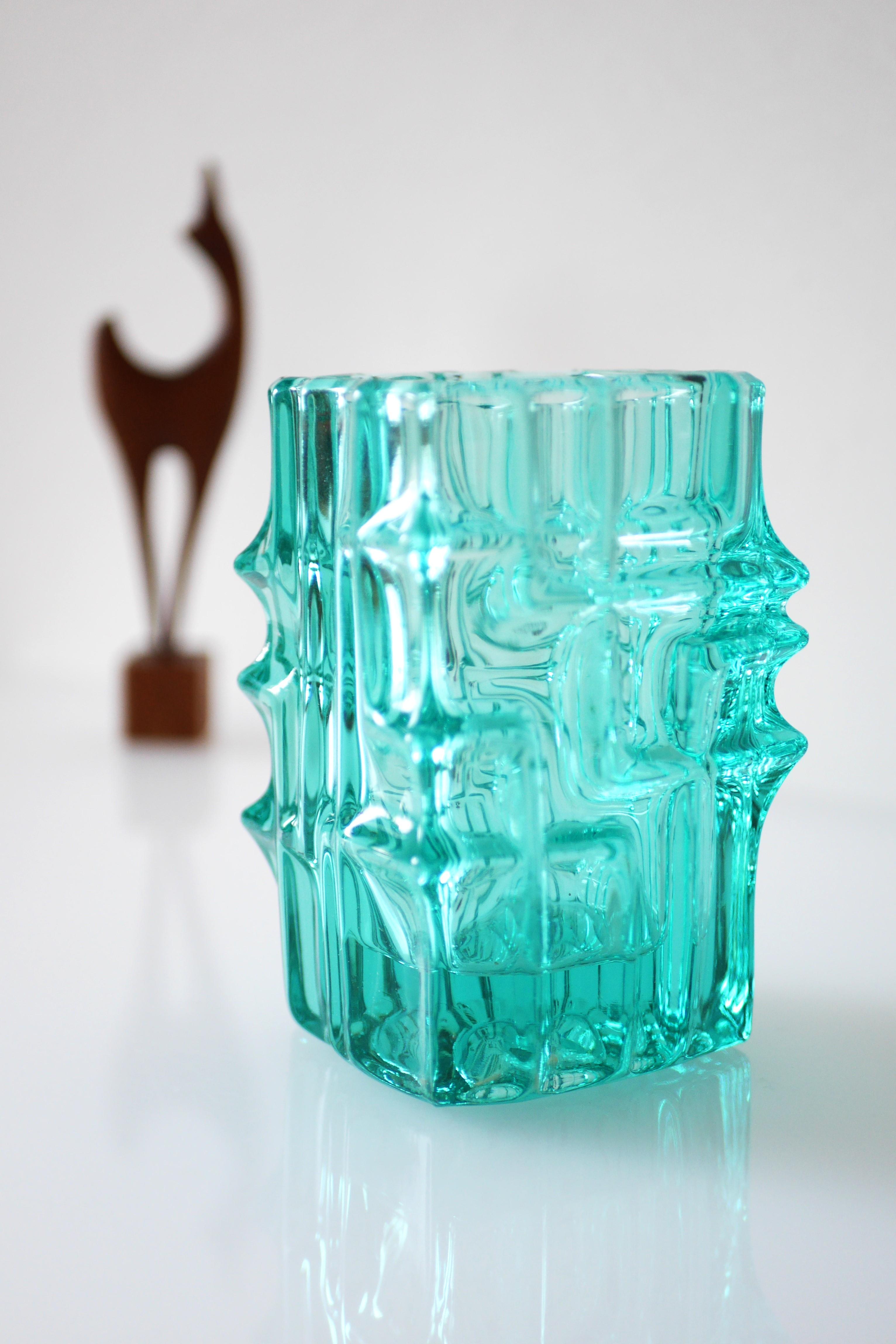 Tchèque Vase en verre vintage, connu sous le nom d'« Abstract » par Sklo Union, République tchèque