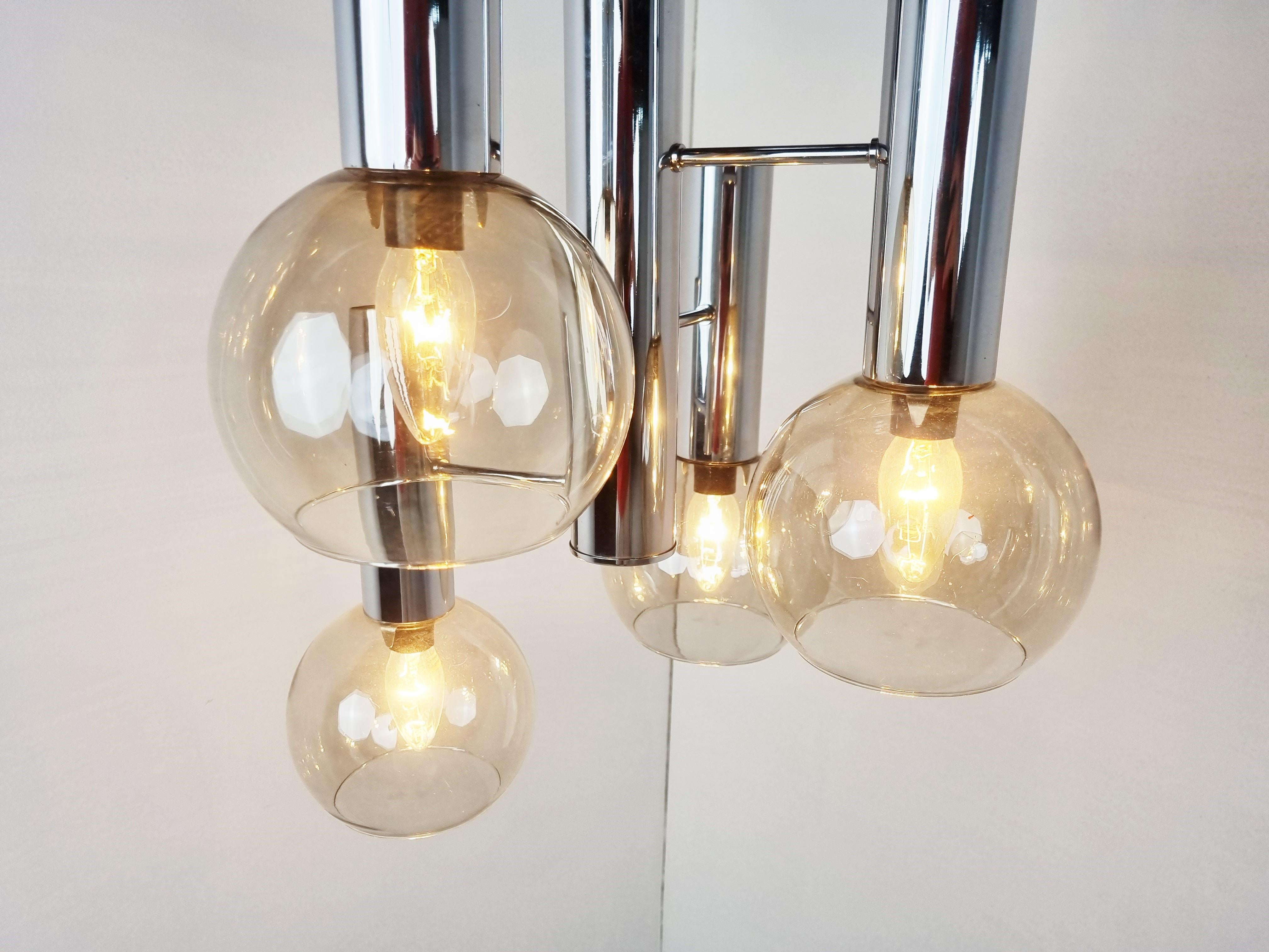 Lampadario a globo in vetro vintage, anni '70 In condizioni buone in vendita a Leuven, Vlaams Gewest