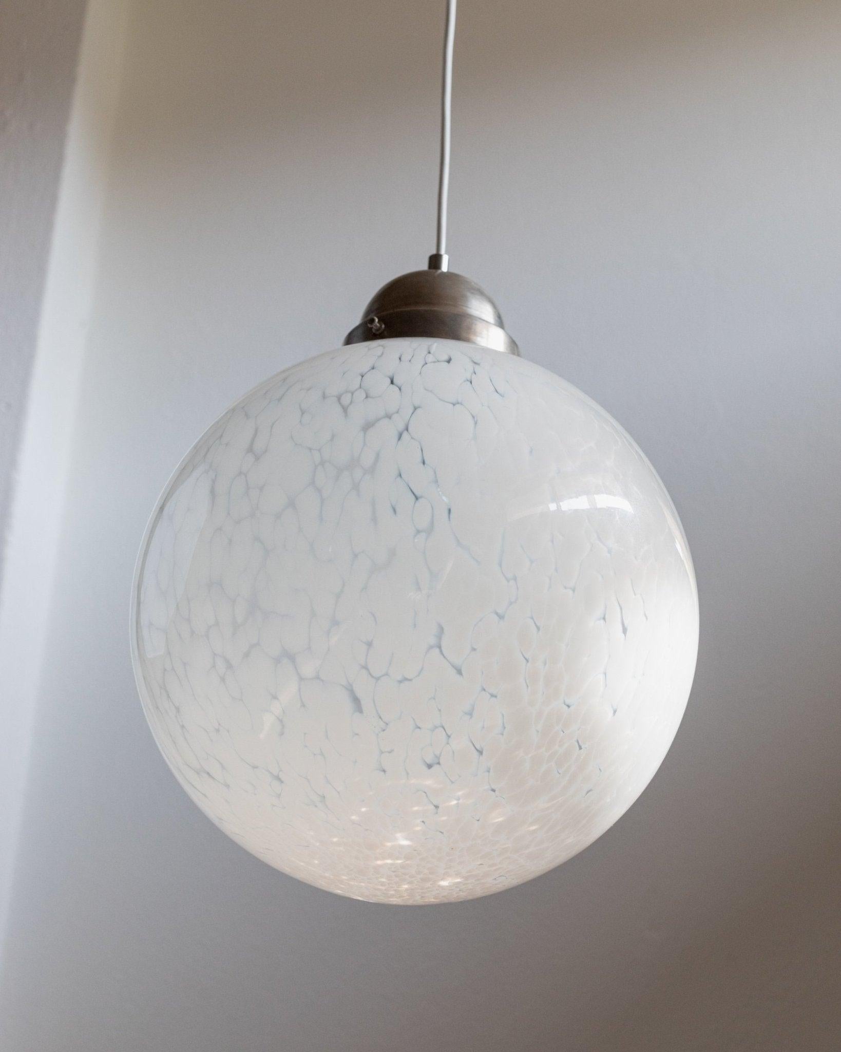 Vetro di Murano Globe Lighting d'epoca in vetro di Murano e cromo, 1960s in vendita