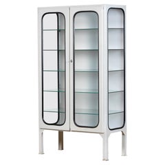 Vintage Glass 
Cabinet médical en fer:: 1970