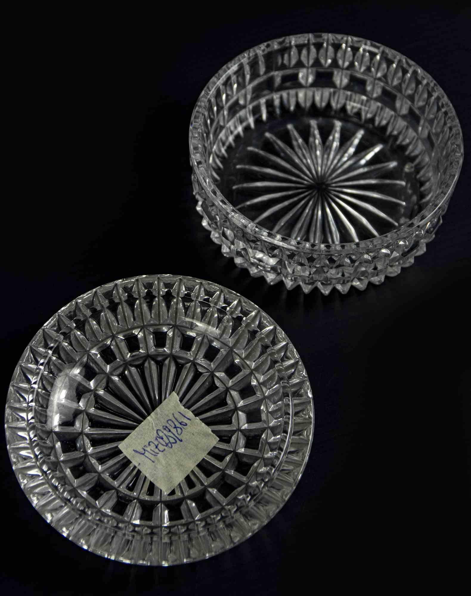 Vintage Glass Jewel Case, Half of 20th Century In Good Condition For Sale In Roma, IT