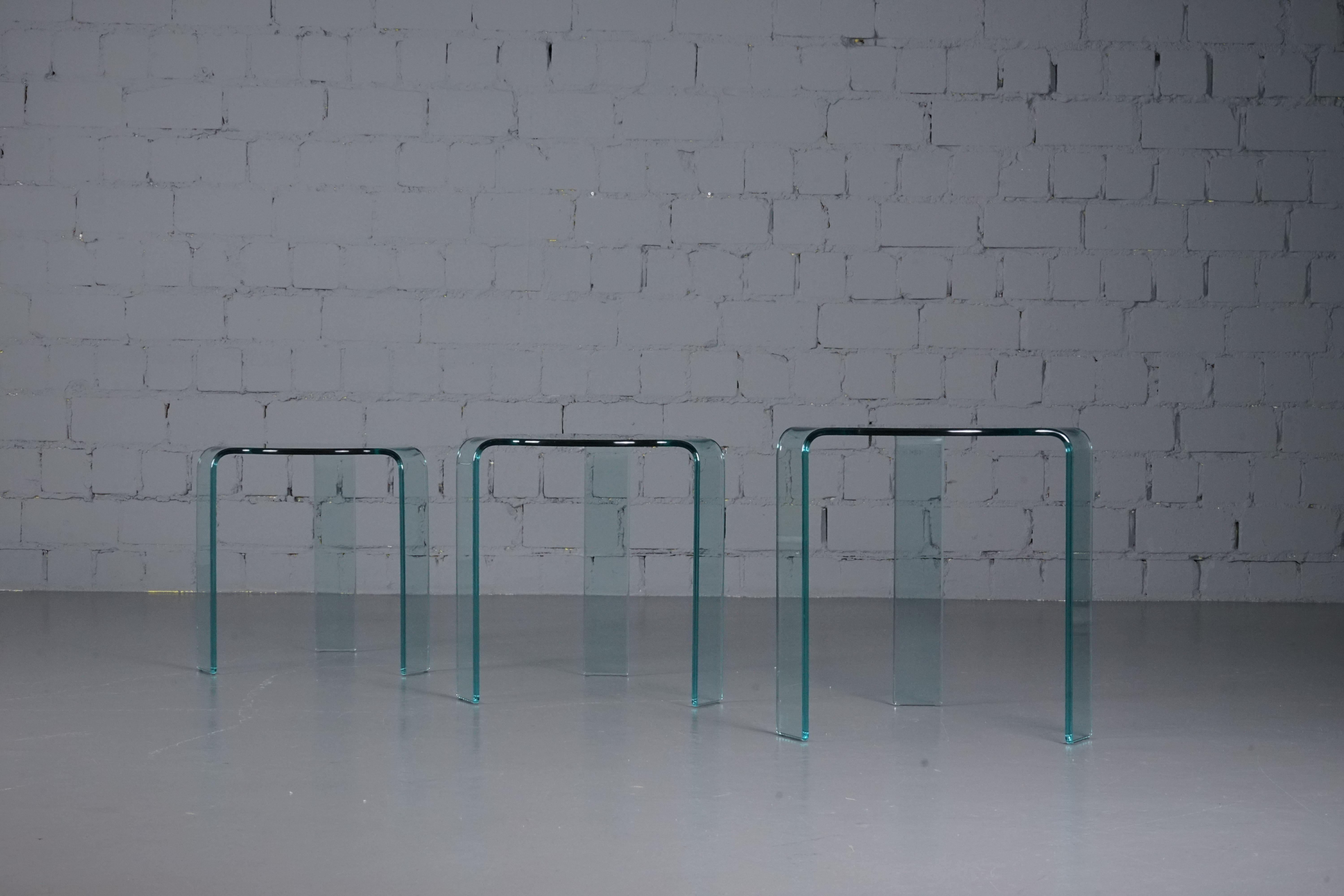 Italian Vintage Glass Nesting Tables Homage to Alvar Aalto by Fiam  For Sale