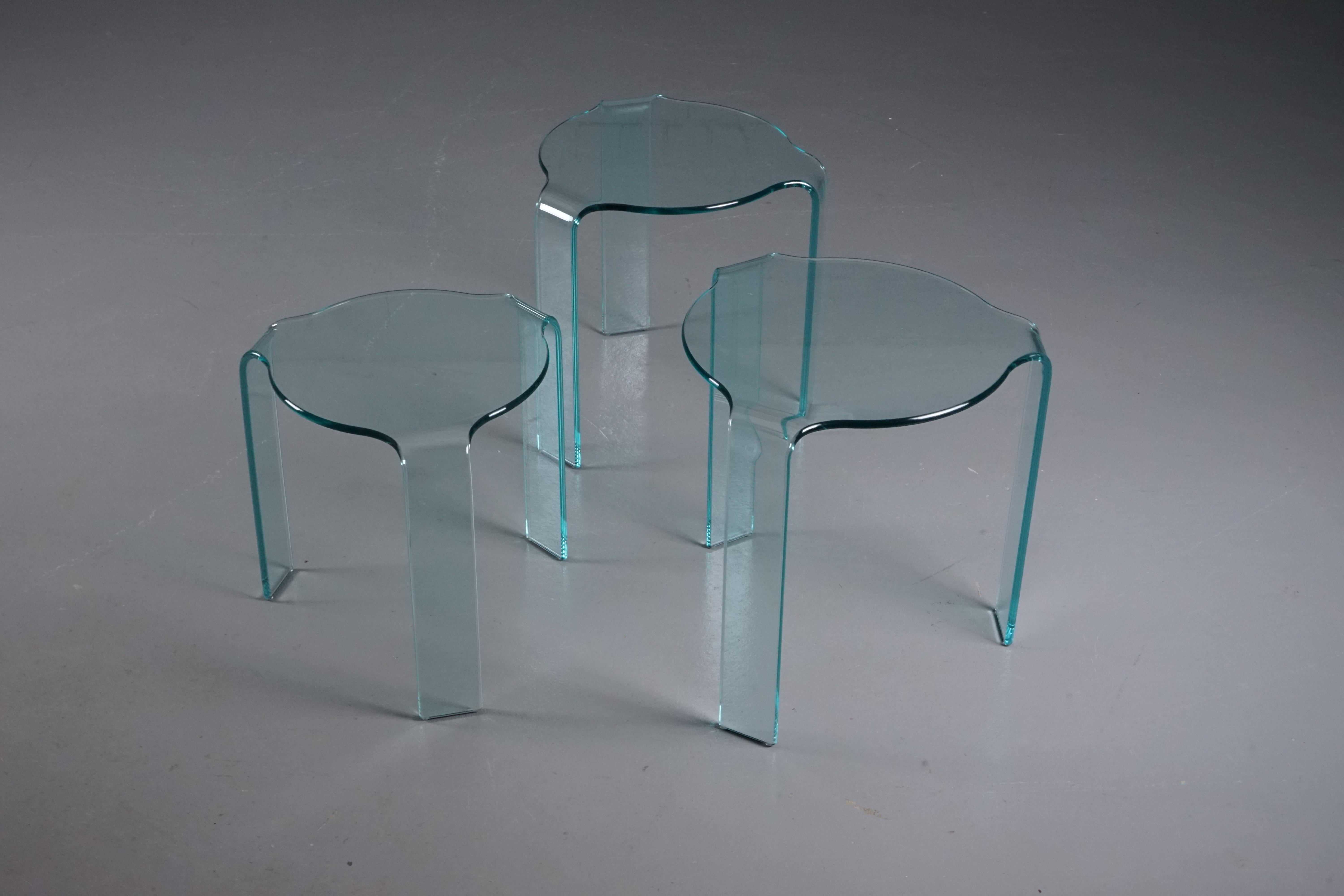 Vintage Glass Nesting Tables Homage to Alvar Aalto by Fiam  For Sale 2