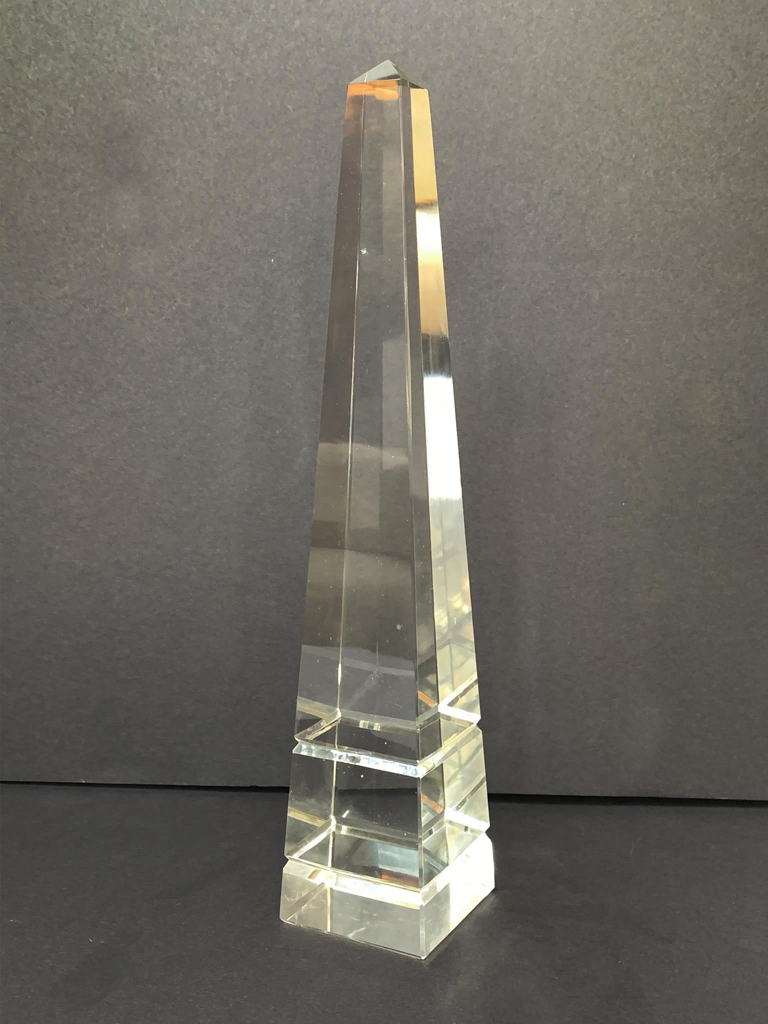 Vintage Glass Obelisk In Good Condition For Sale In New York, NY
