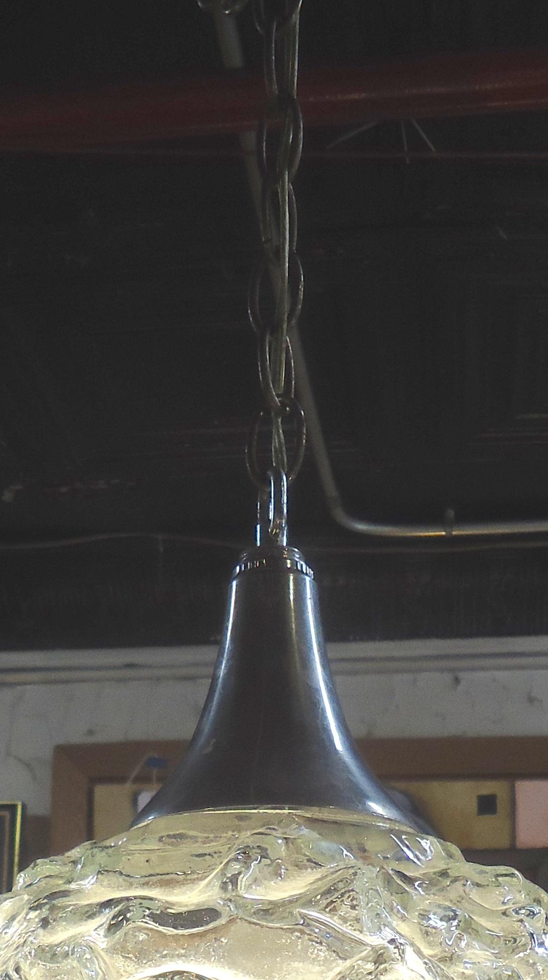 Mid-Century Modern Lampe à suspension en verre vintage en vente