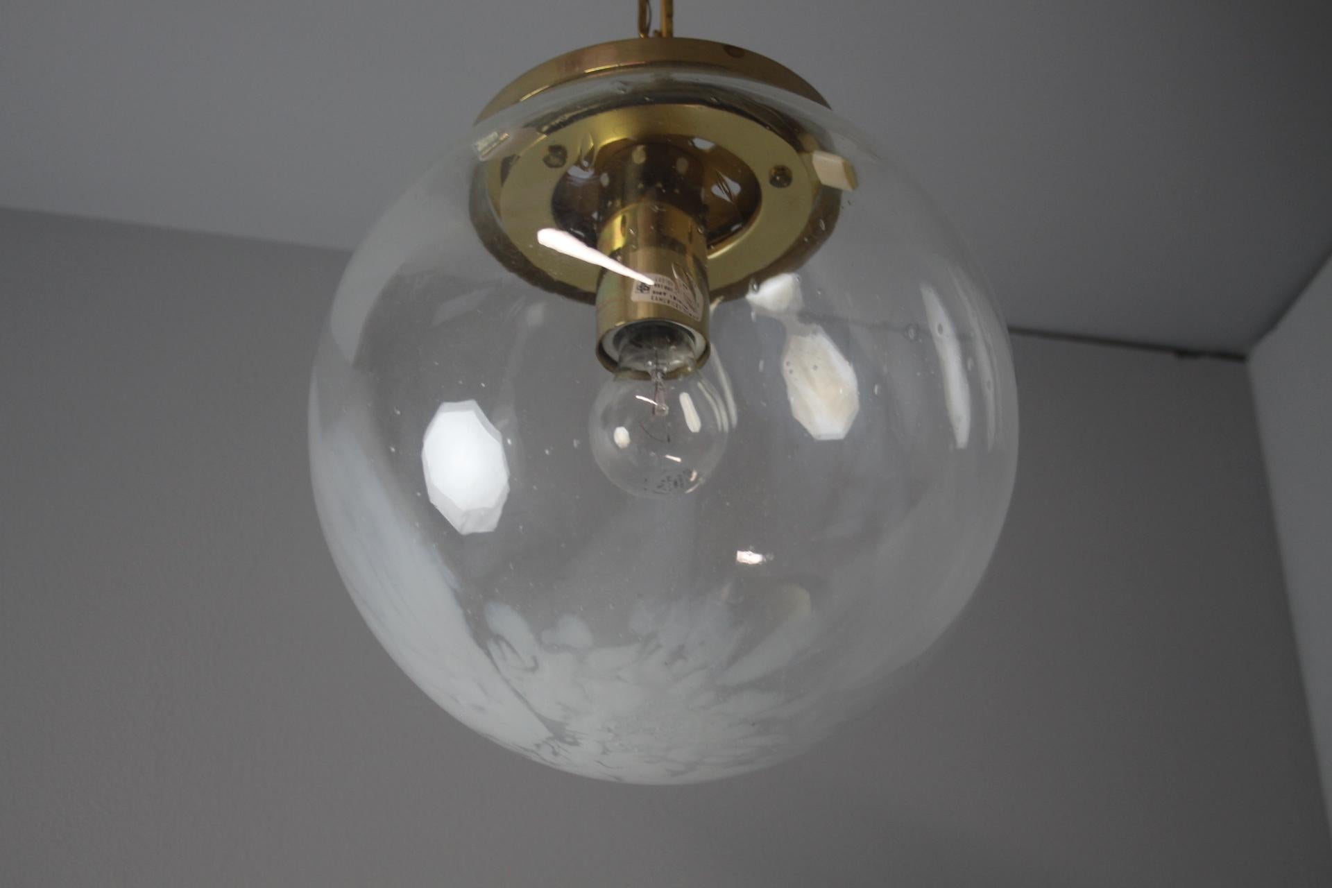 Lampada a sospensione in vetro vintage, Kamenický Šenov, anni '70. in vendita 2