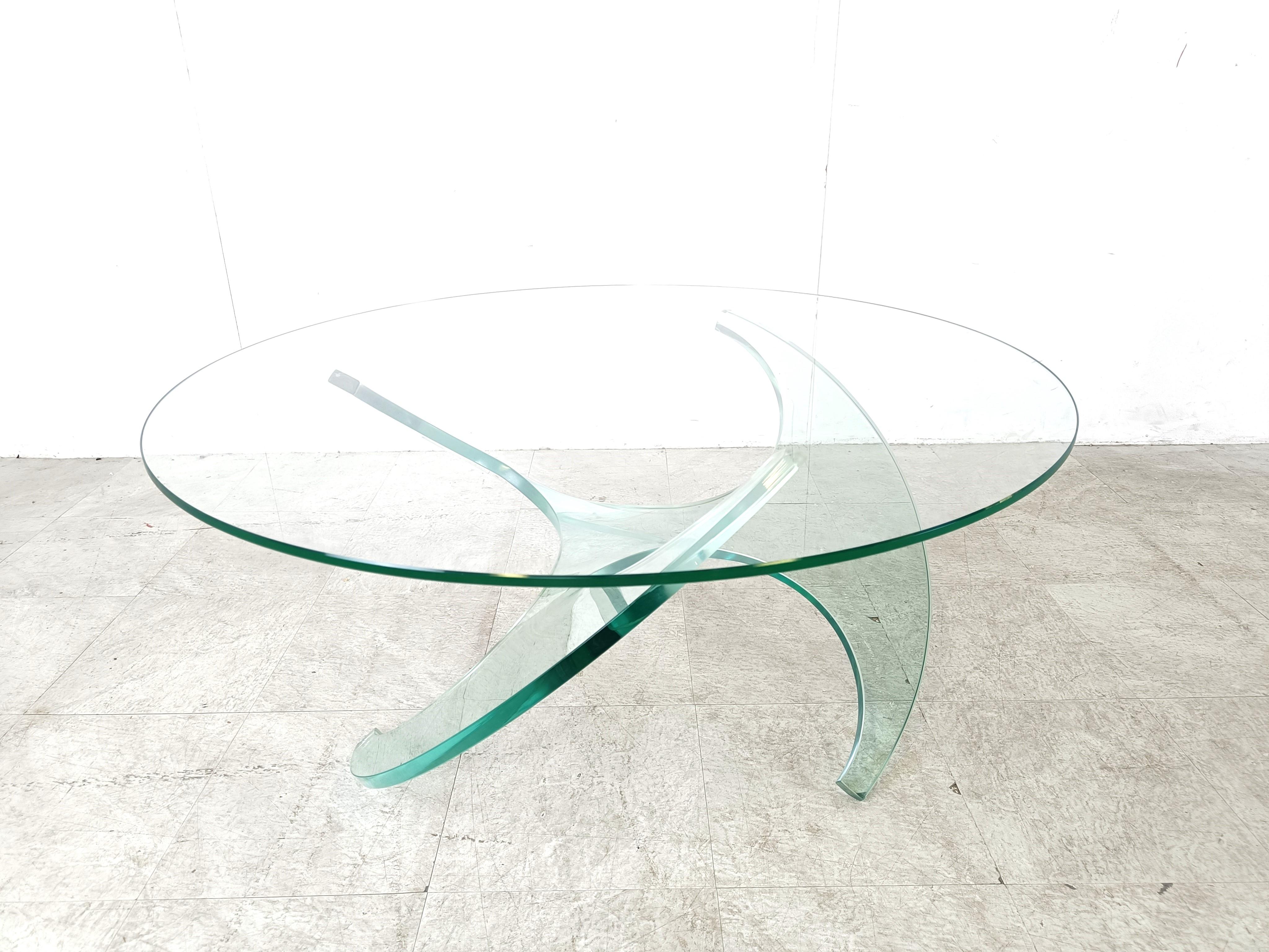 Vintage glass propellor coffee table, 1980s  In Good Condition For Sale In HEVERLEE, BE