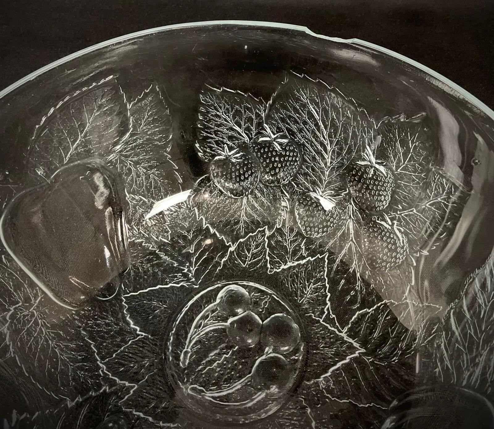 Ensaladera de cristal vintage con diseño de frutas grabado - 2Y456 en venta 1