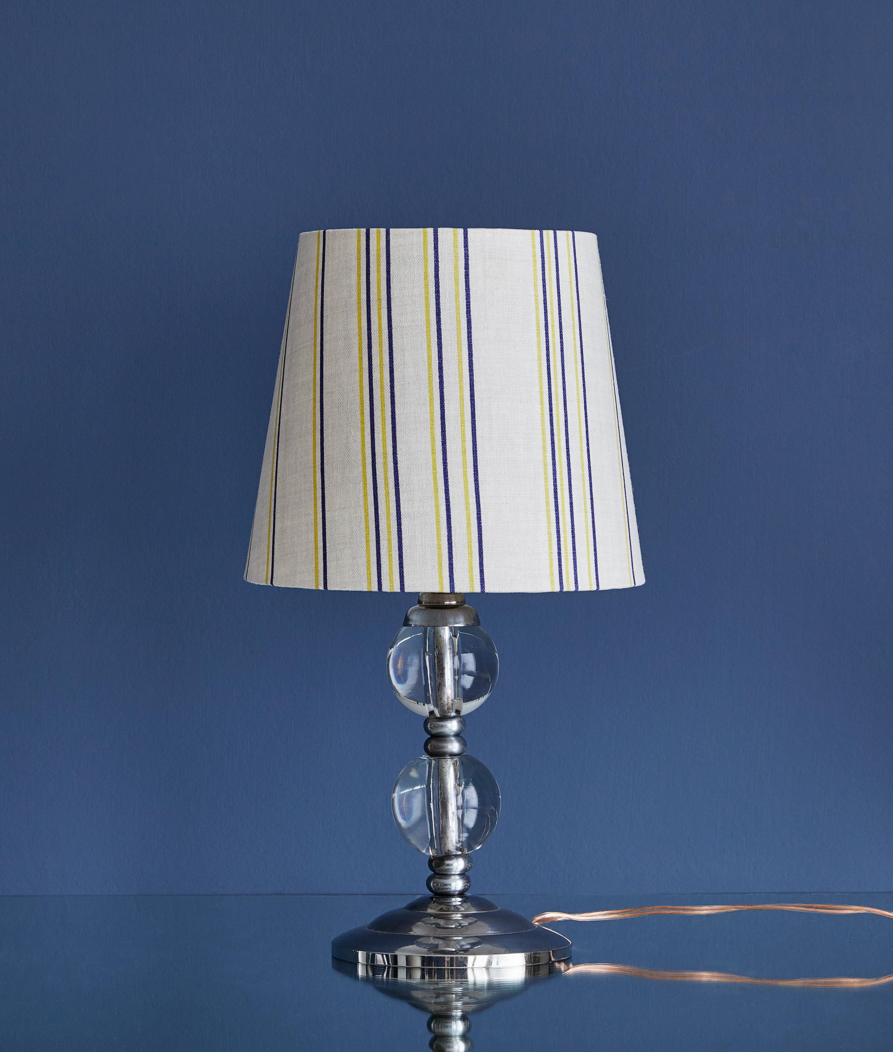 Lovely Art Deco table lamp with clear crystal glass balls. New linen lampshade.