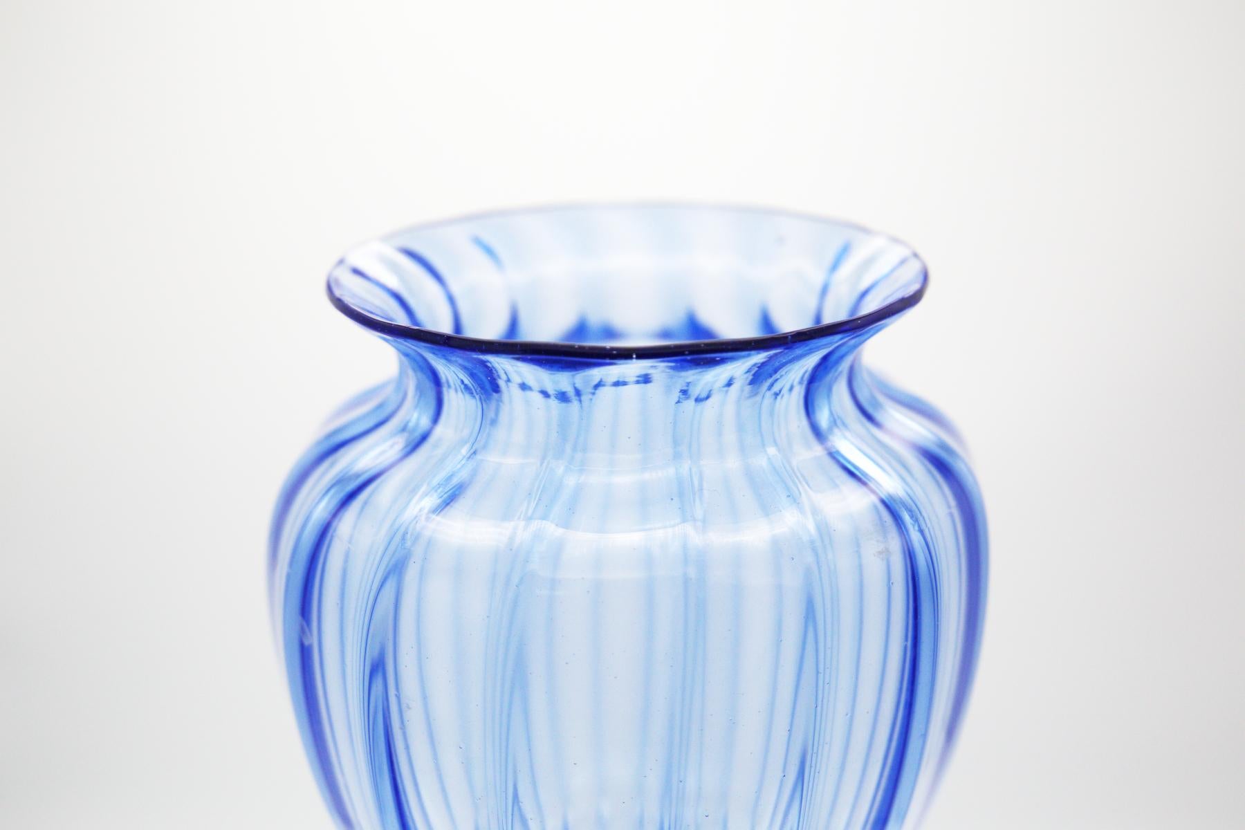 Vintage Glass Vase by Napoleone Martinuzzi for Zecchin For Sale 6