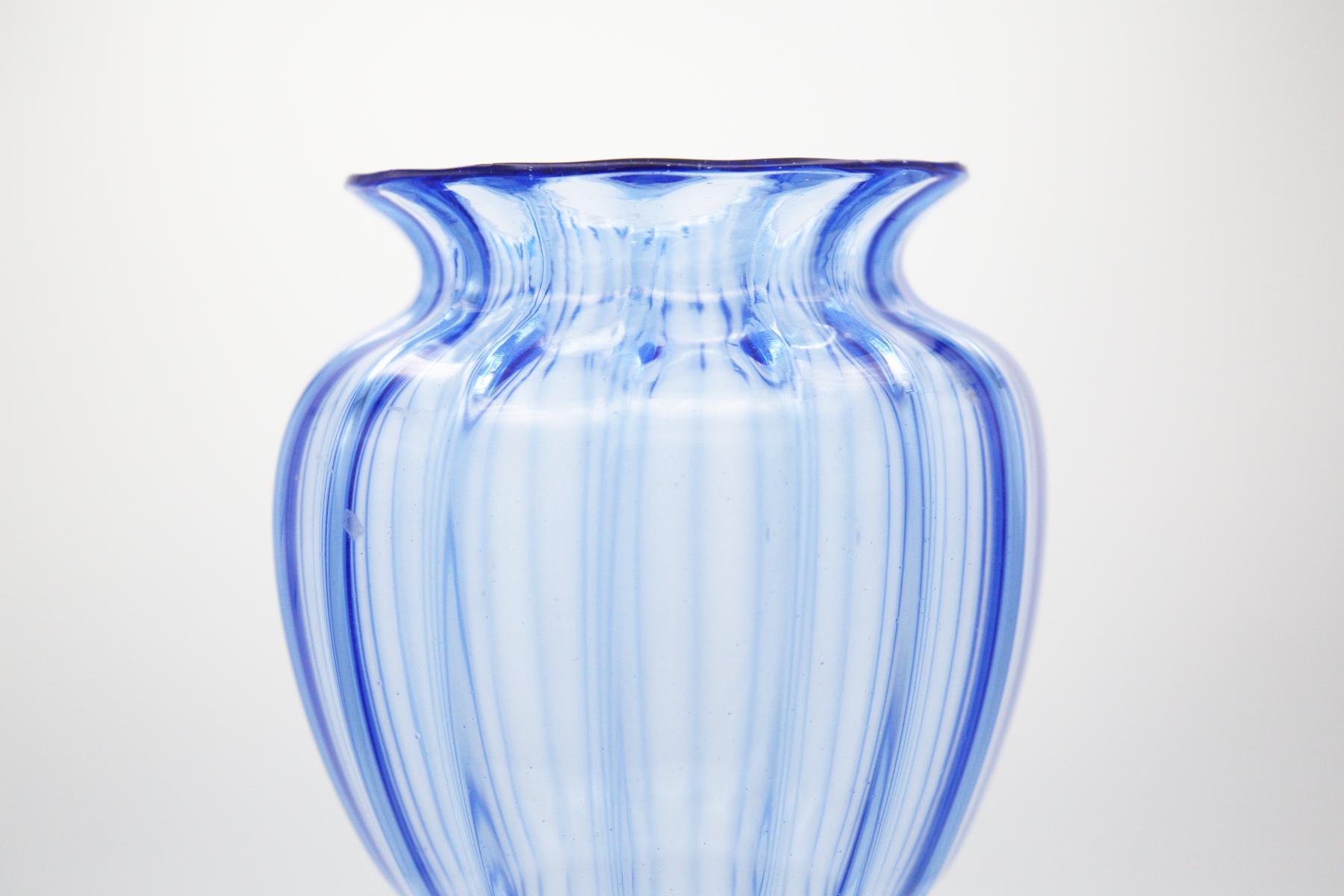 Vintage Glass Vase by Napoleone Martinuzzi for Zecchin For Sale 1