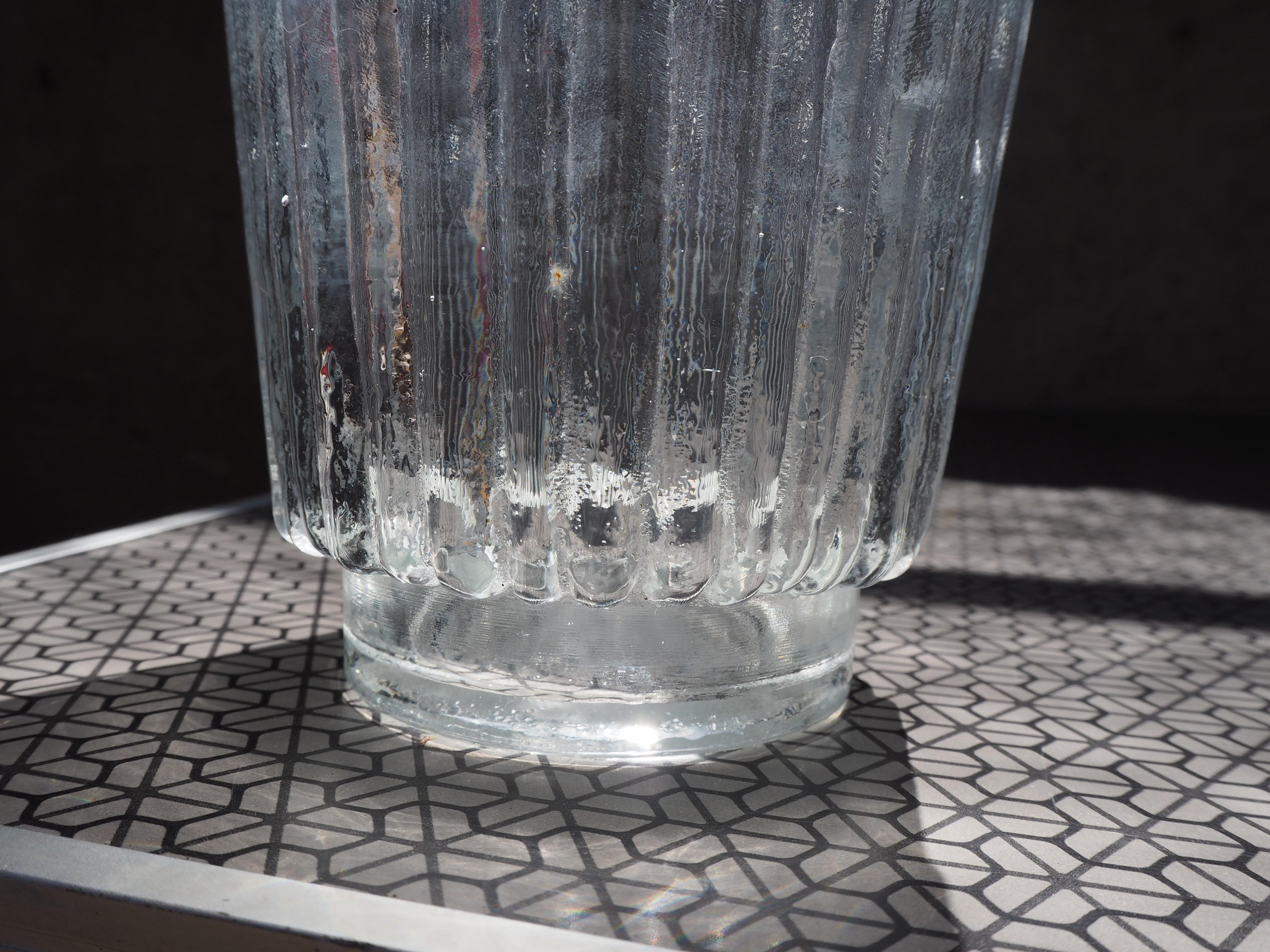 Vaso in vetro vintage di Pavel Pánek per Sklo Union Libochovice, anni '70. in vendita 3