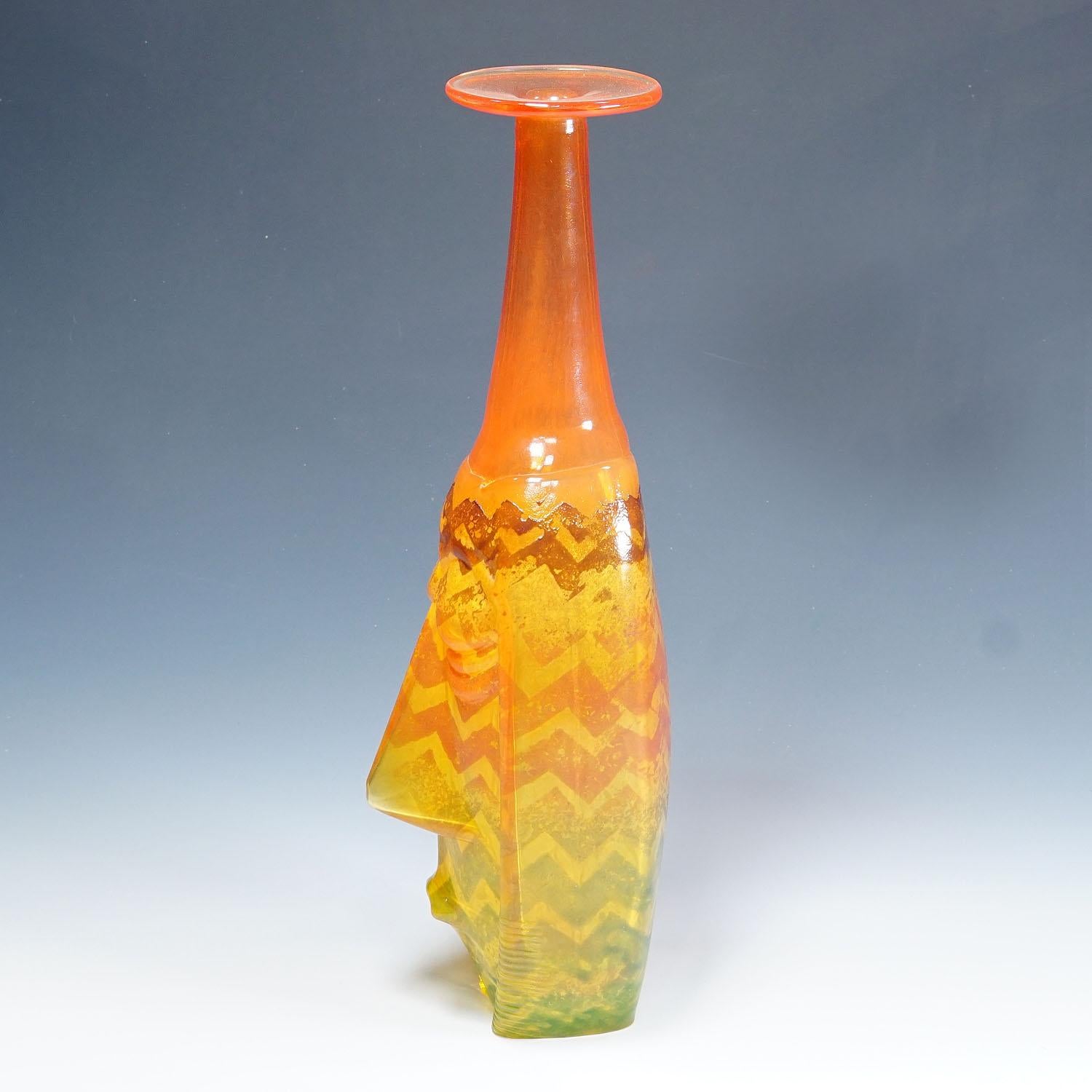 Vintage-Glasvase Rio, entworfen von Kijell Engman für Kosta Boda

Eine große Vase aus der Serie 
