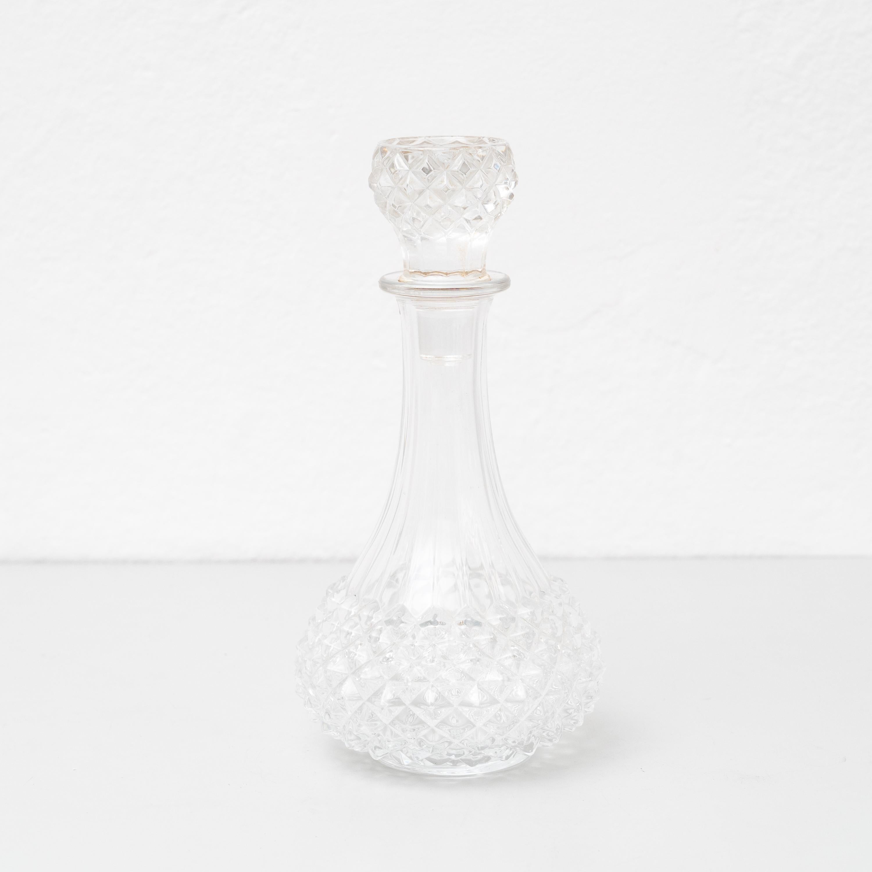  Vintage Glass Vase with Diamond Capped Style, Circa 1930  In Good Condition For Sale In Barcelona, Barcelona