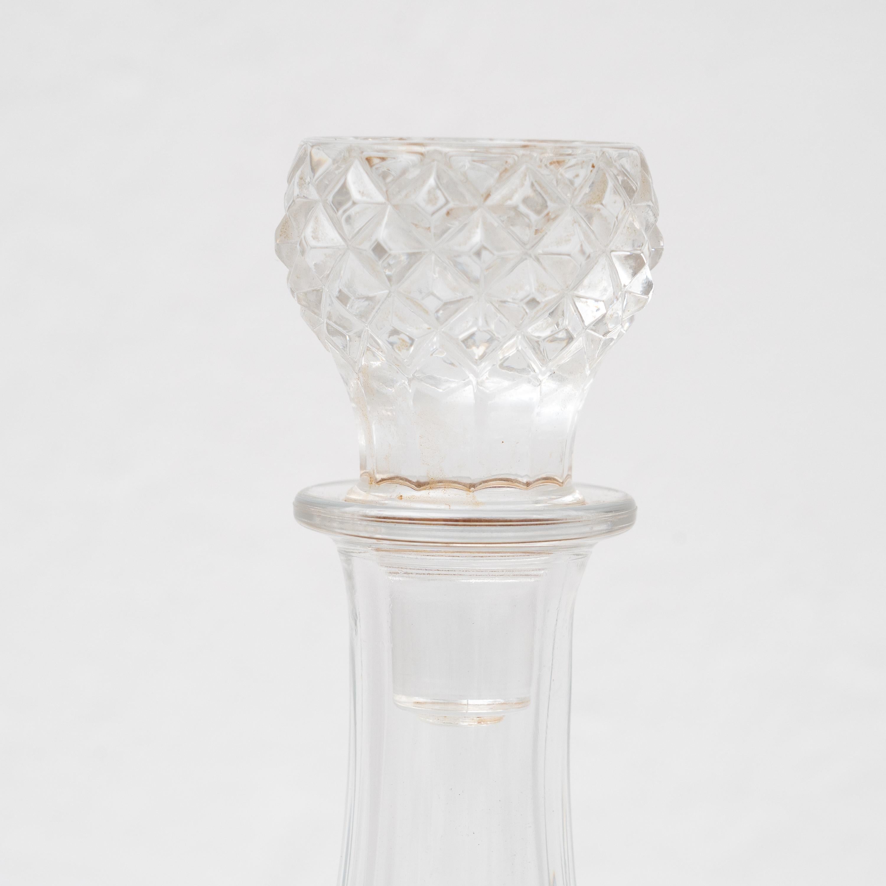 Vaso di vetro d'epoca con cappuccio a diamante, circa 1930 in vendita 1