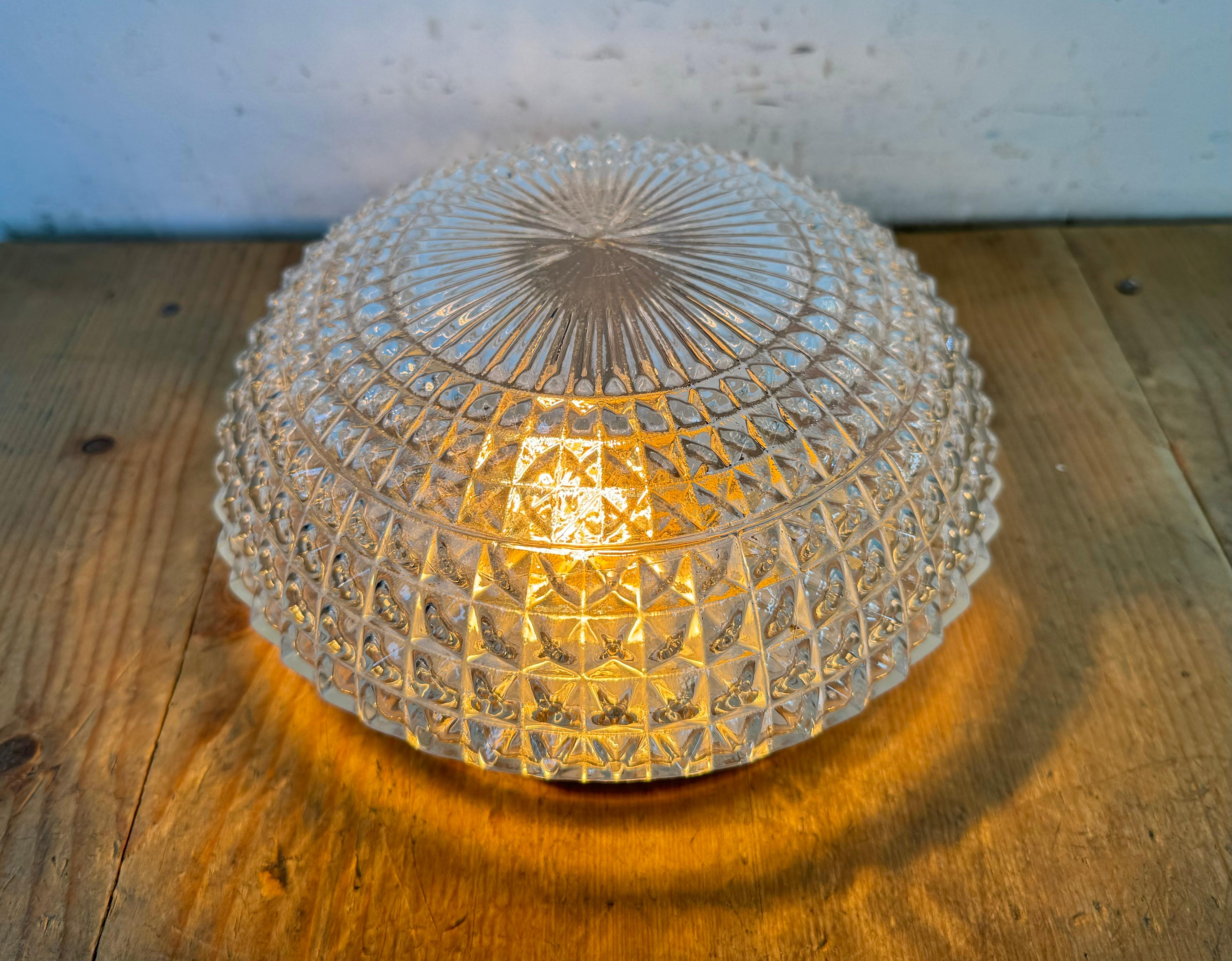 Lampada da parete o soffitto in vetro vintage, anni '70 in vendita 8
