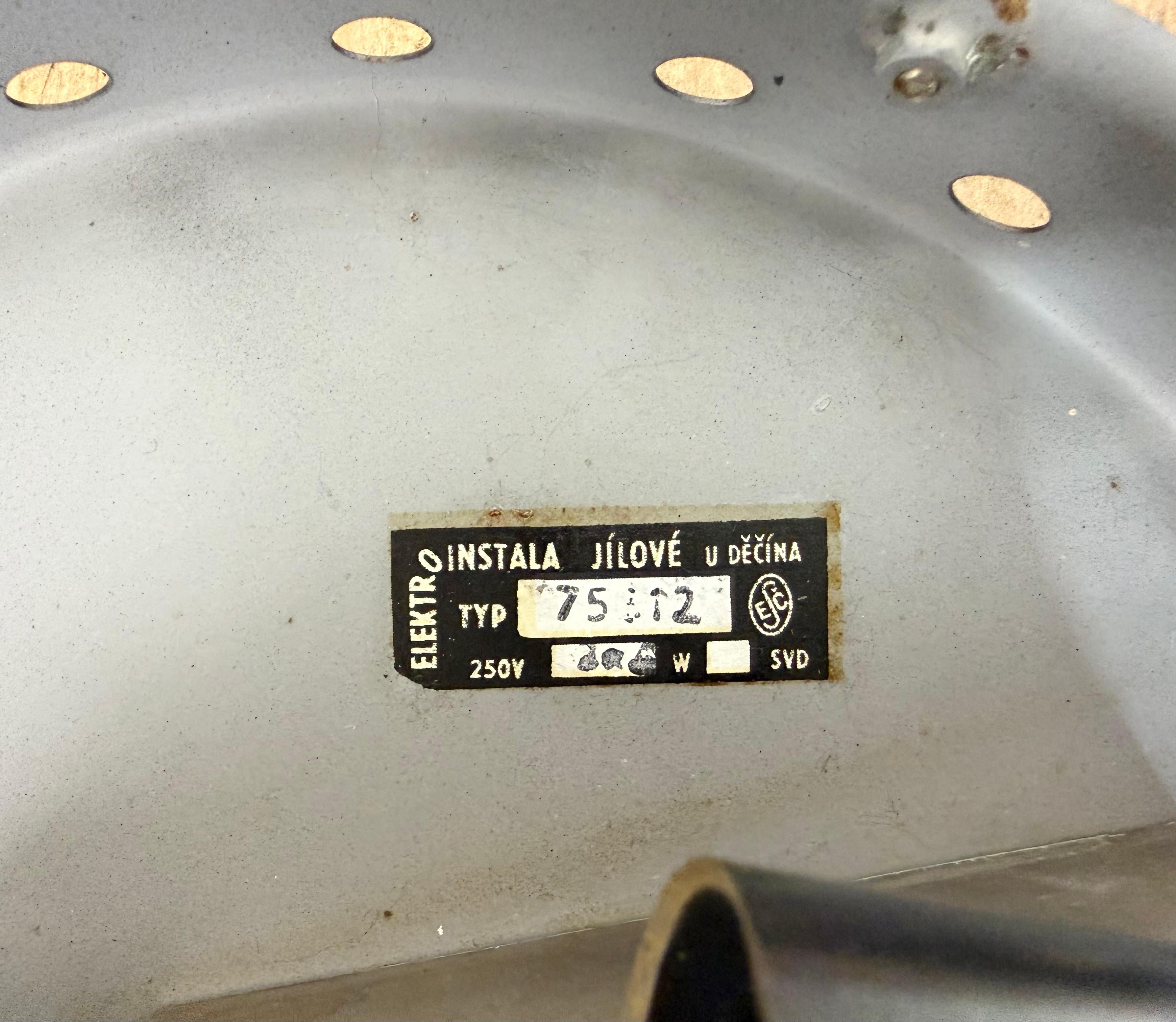 Lampada da parete o soffitto in vetro vintage di Elektroinstala, anni '70 in vendita 4