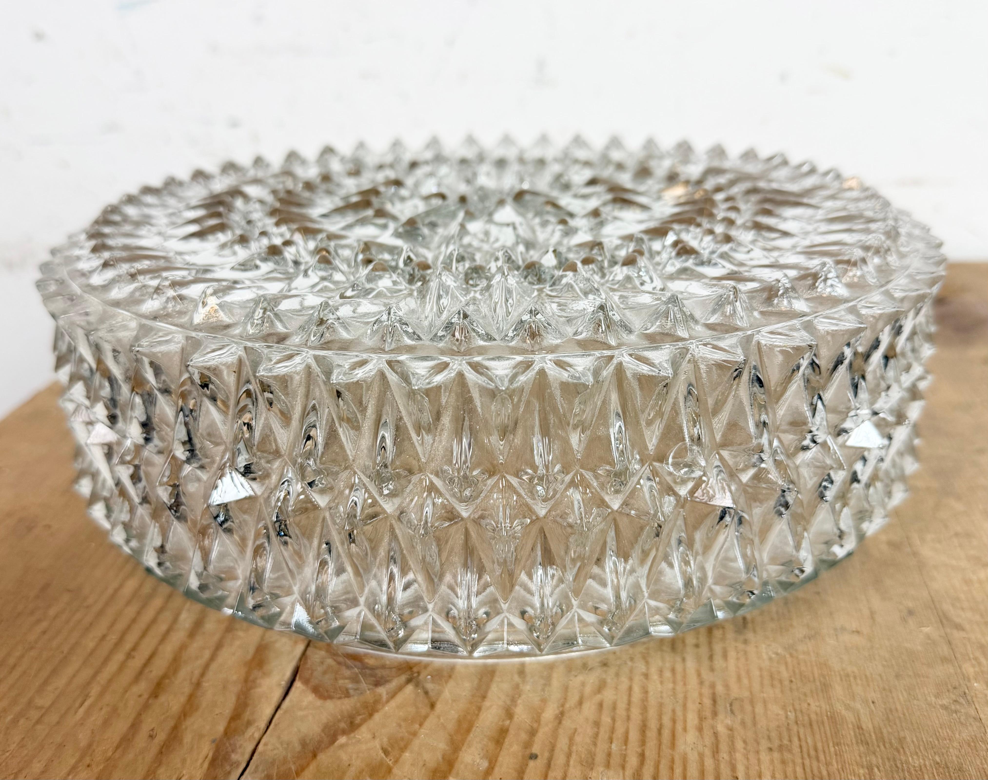 Lampada da parete o soffitto in vetro vintage di Elektroinstala, anni '70 in vendita 2