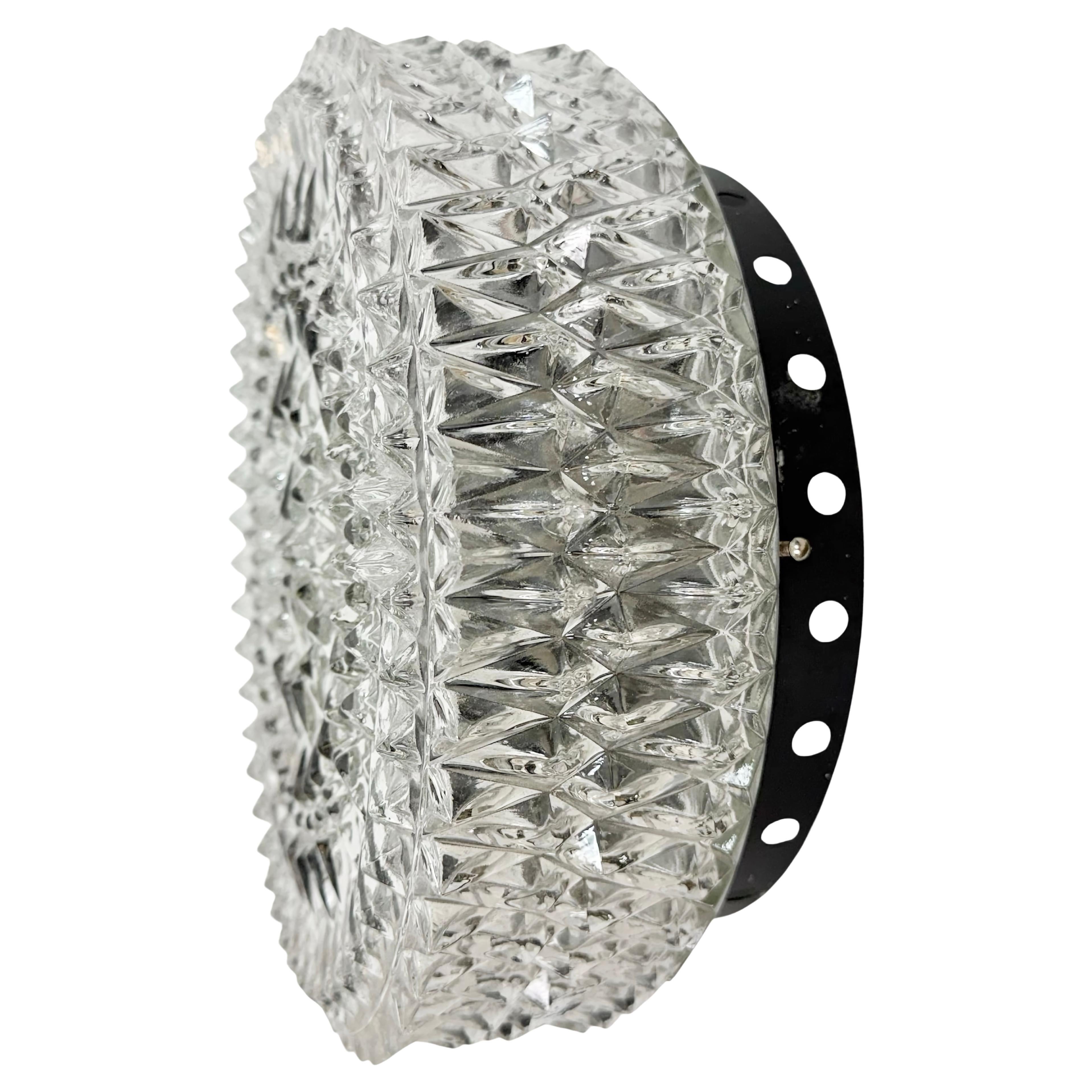 Lampada da parete o soffitto in vetro vintage di Elektroinstala, anni '70 in vendita