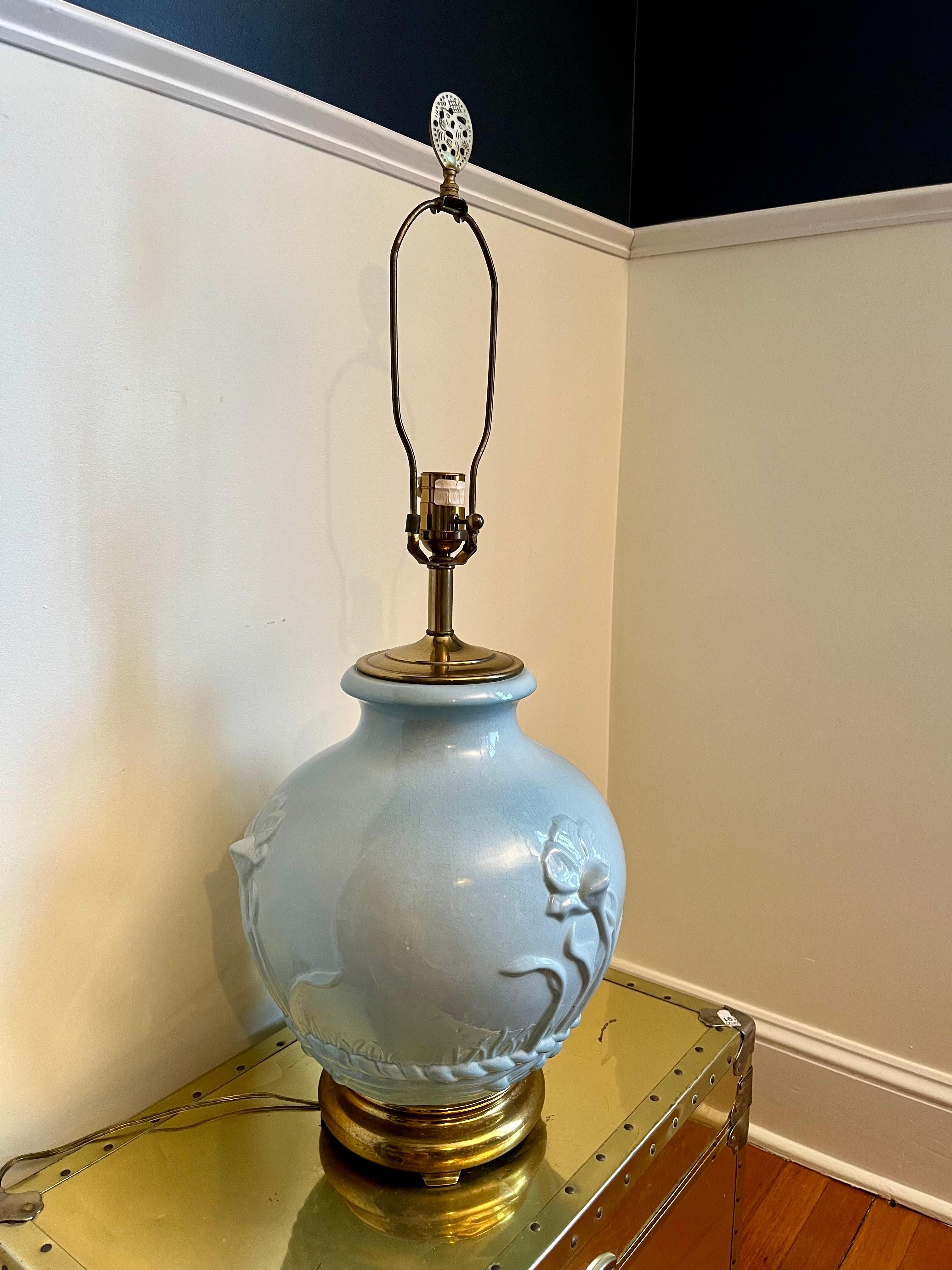 20th Century Vintage Glazed Ceramic Chinoiserie Lotus Lamp For Sale