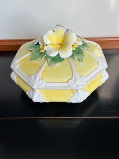 Vintage Glazed Ceramic Majolica Lidded Dish or Vide-Poche Italy