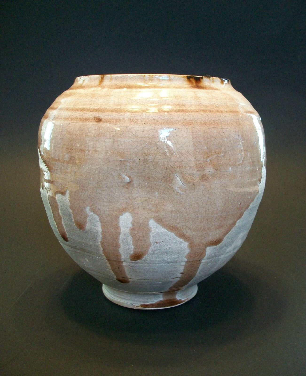 Japanese Vintage Glazed Ceramic Vase - Dimpled Sides - Unsigned - Late 20th Century For Sale