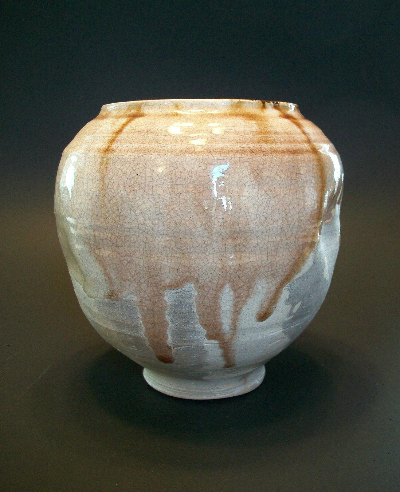 Vintage Glazed Ceramic Vase - Dimpled Sides - Unsigned - Late 20th Century For Sale 1