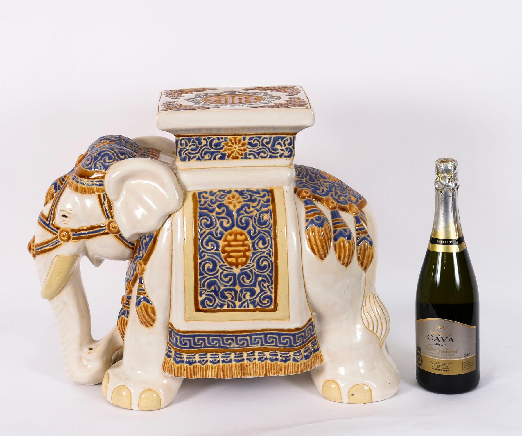 Vintage glasierte Keramik Elefant Garten Sitz / Stand Mitte des 20. im Angebot 10