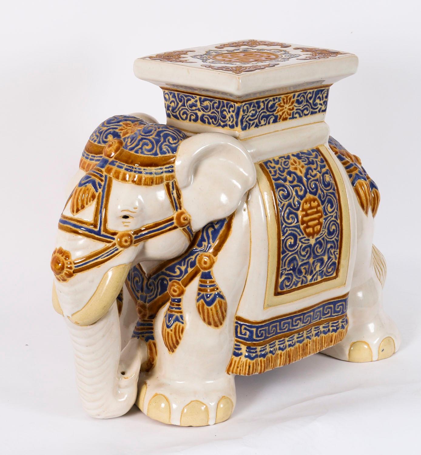 Vintage glasierte Keramik Elefant Garten Sitz / Stand Mitte des 20. im Angebot 2