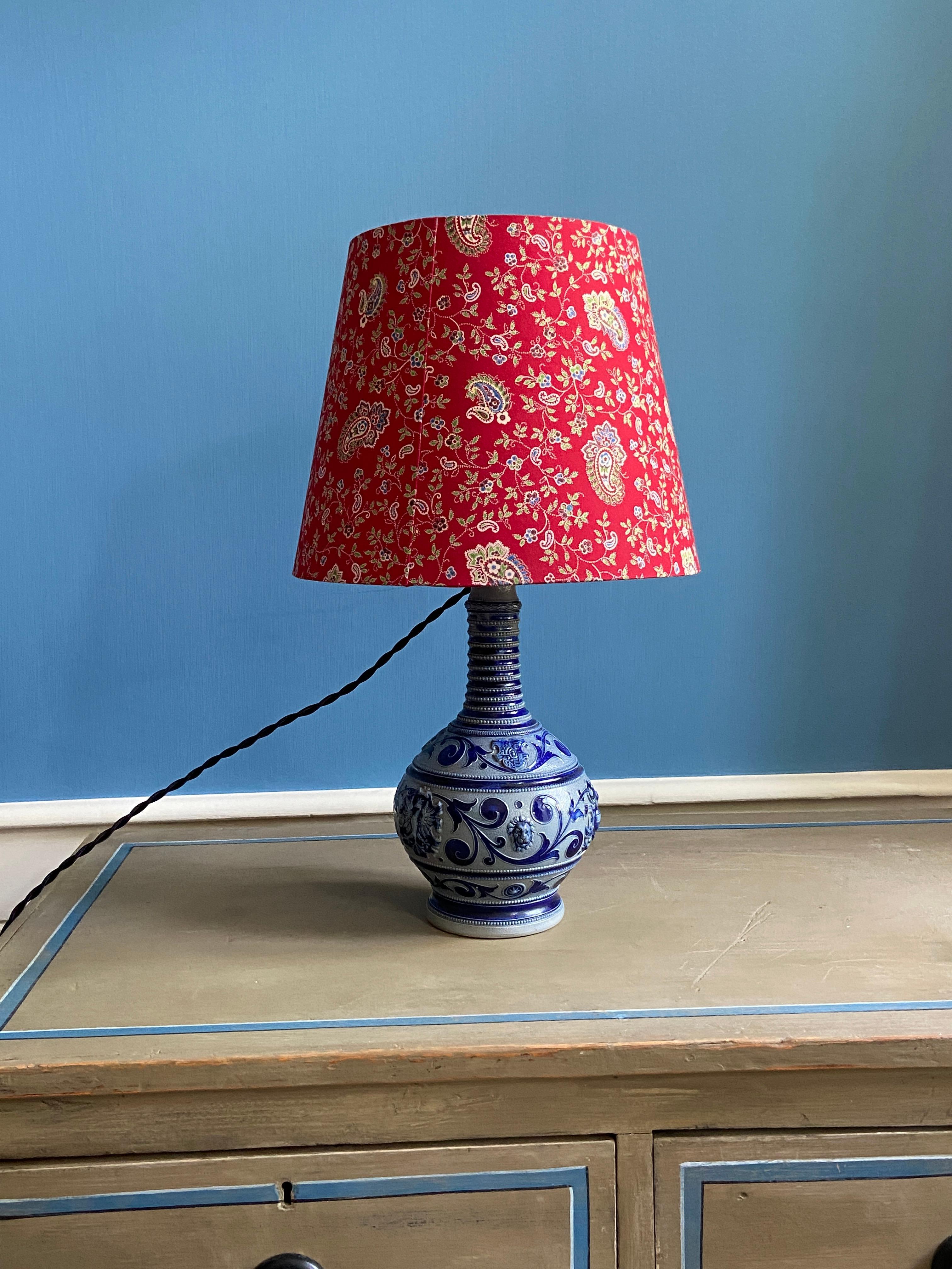 French Vintage Glazed Sandstone Table Lamp with Customized Shade, France, 20th Century For Sale