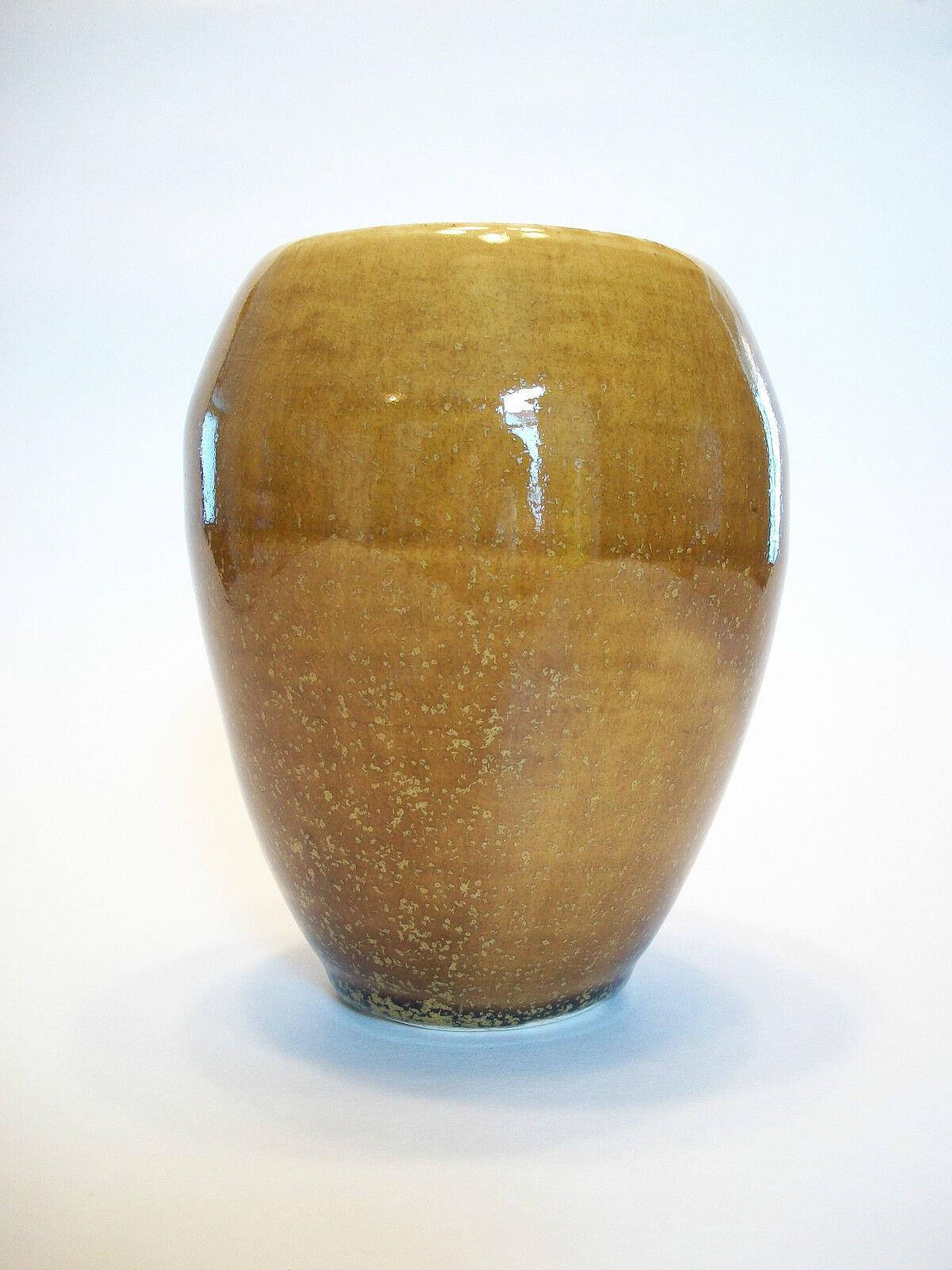Ceramic Vintage Glazed/Thrown Studio Pottery Vase - Signed - Canada - Late 20th Century For Sale