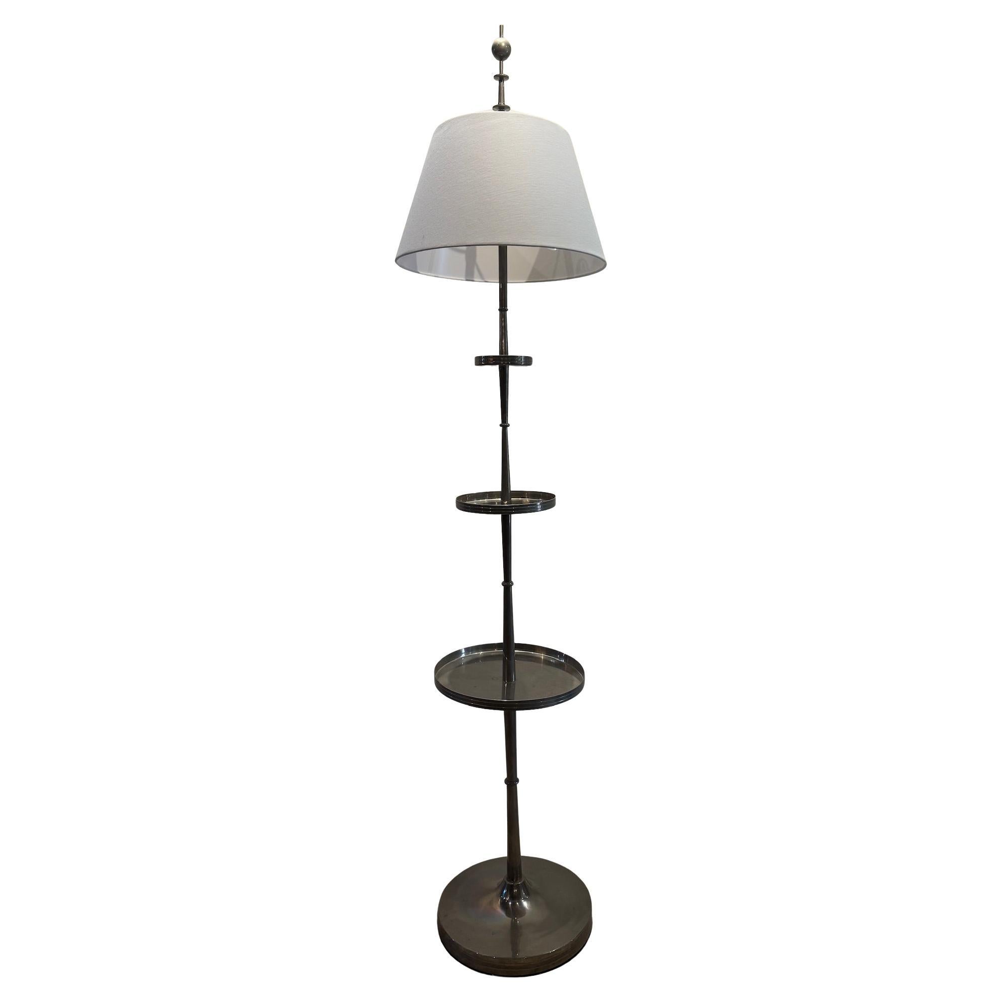 Lampada da terra a più livelli in acciaio inox vintage di Global Views - Industrial Modern in vendita