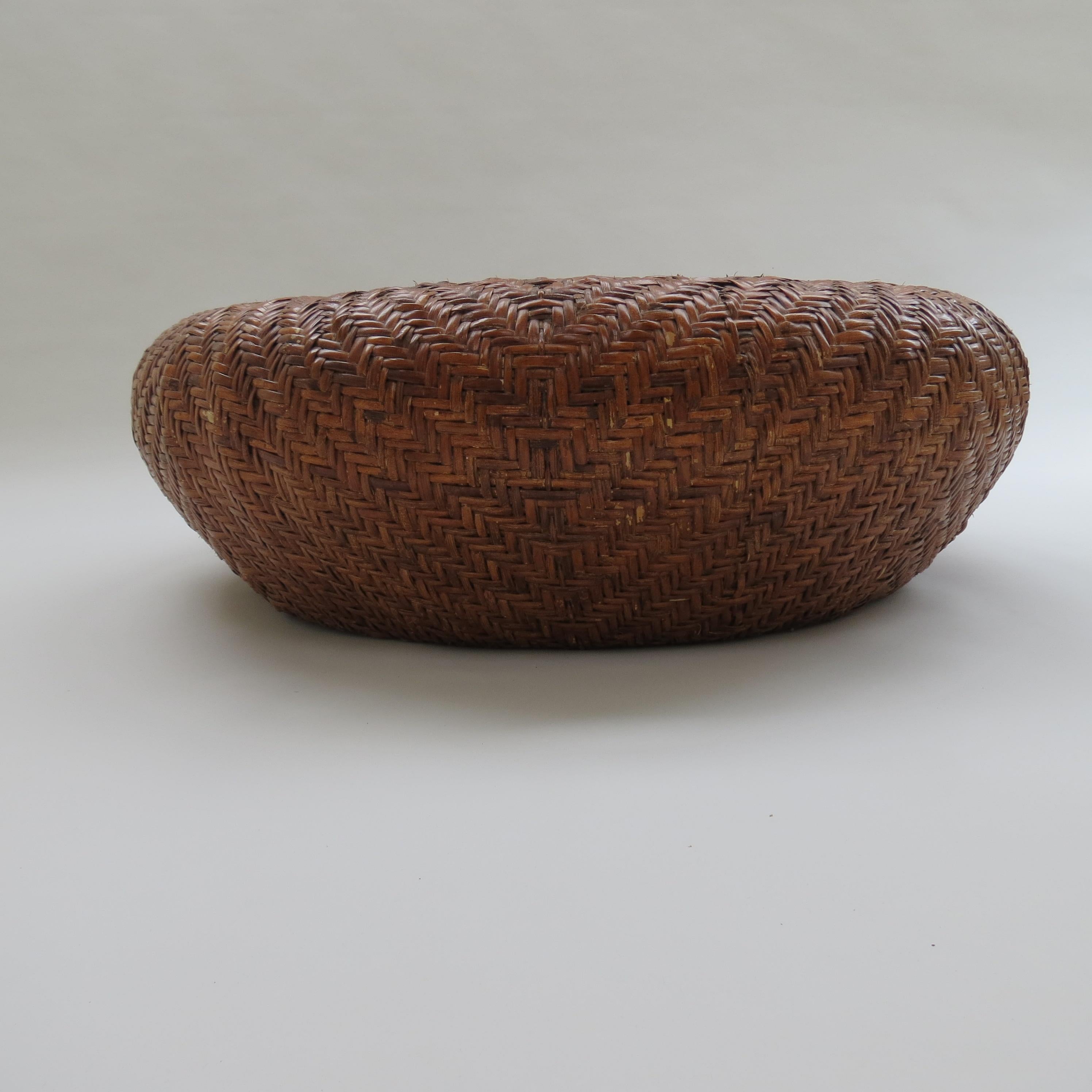 Table basse ronde vintage Global Village en vente 6
