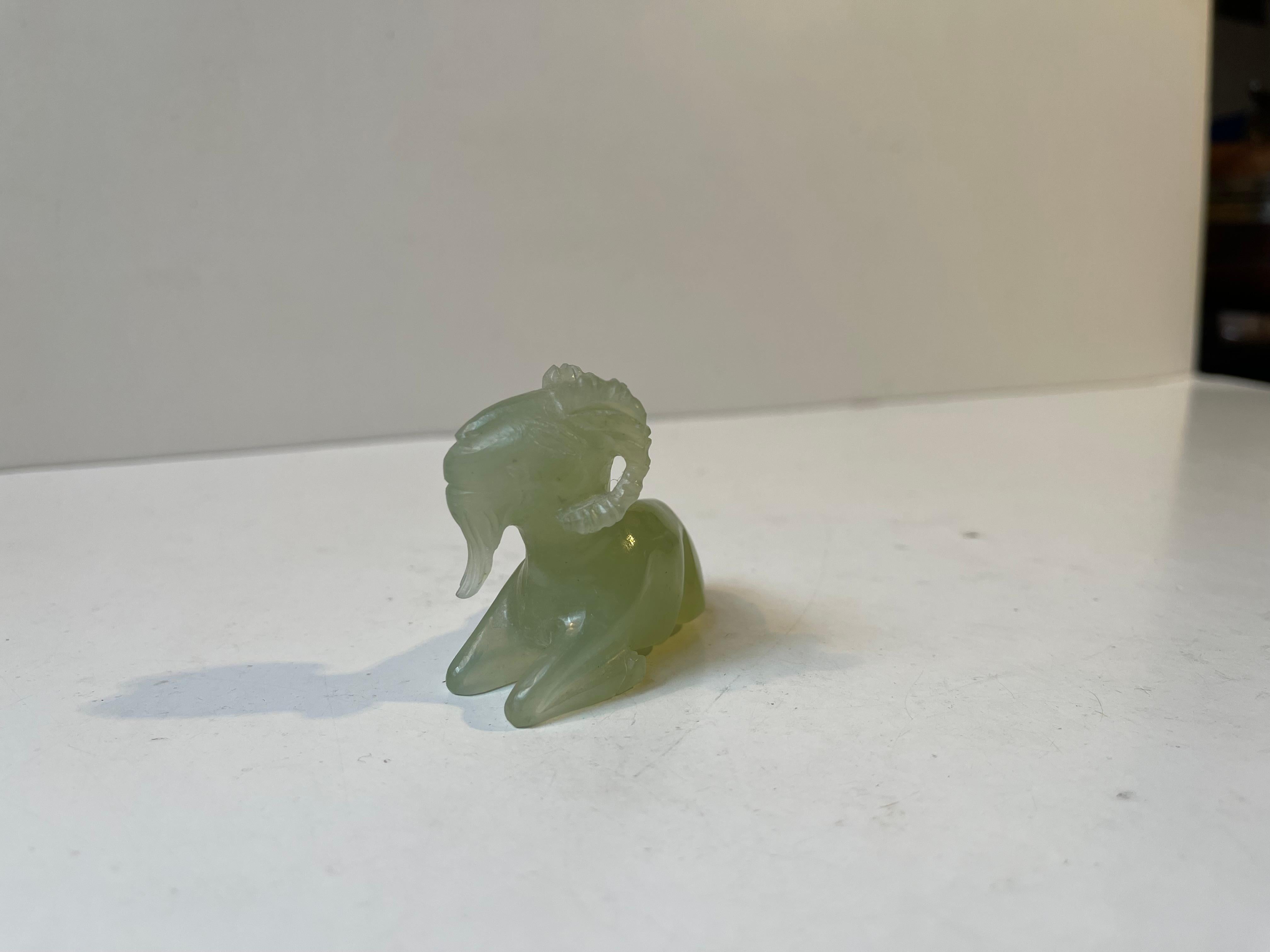 Statuetta di capra vintage in pietra di giada - The Devils Pet In condizioni buone in vendita a Esbjerg, DK