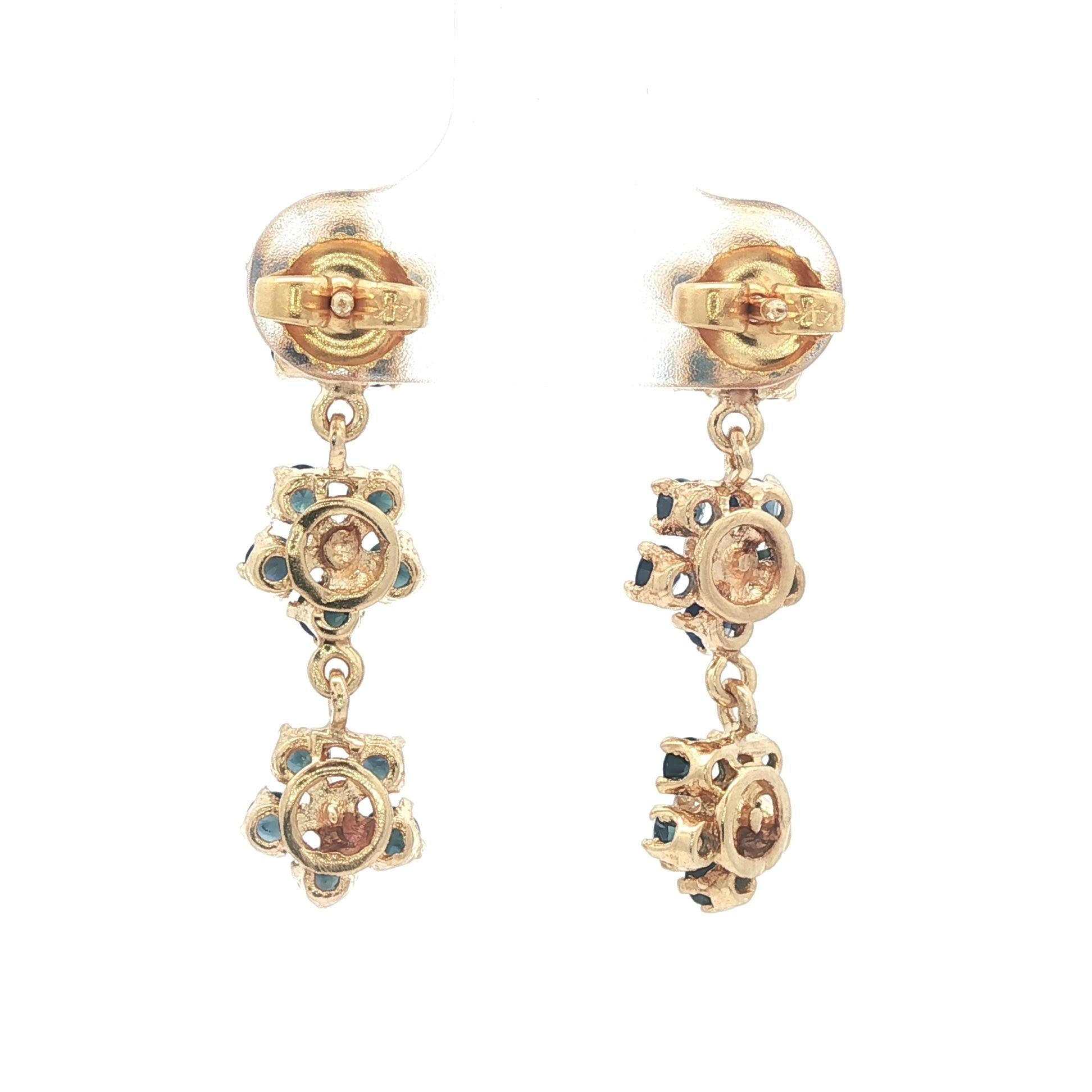 Vintage Gold 2.25ctw Sapphire & Diamond Flower Cluster Journey Dangle Earrings im Angebot 1