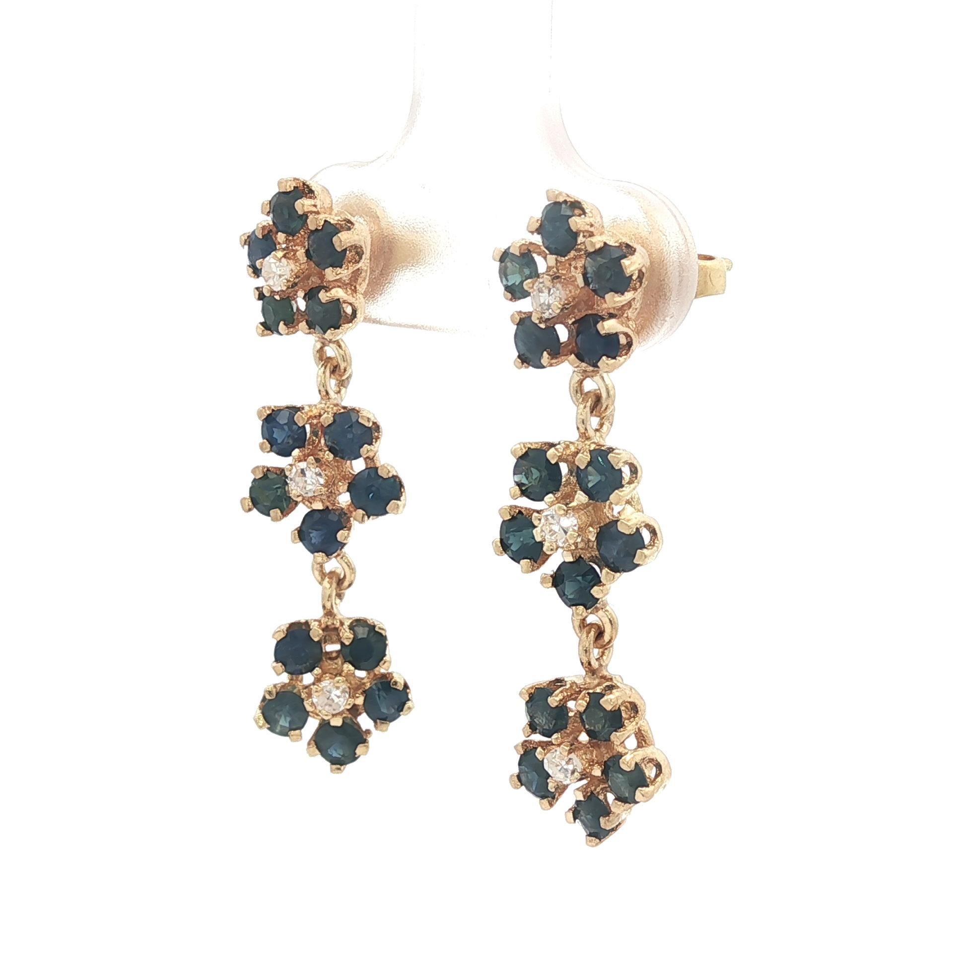 Vintage Gold 2.25ctw Sapphire & Diamond Flower Cluster Journey Dangle Earrings im Angebot 2