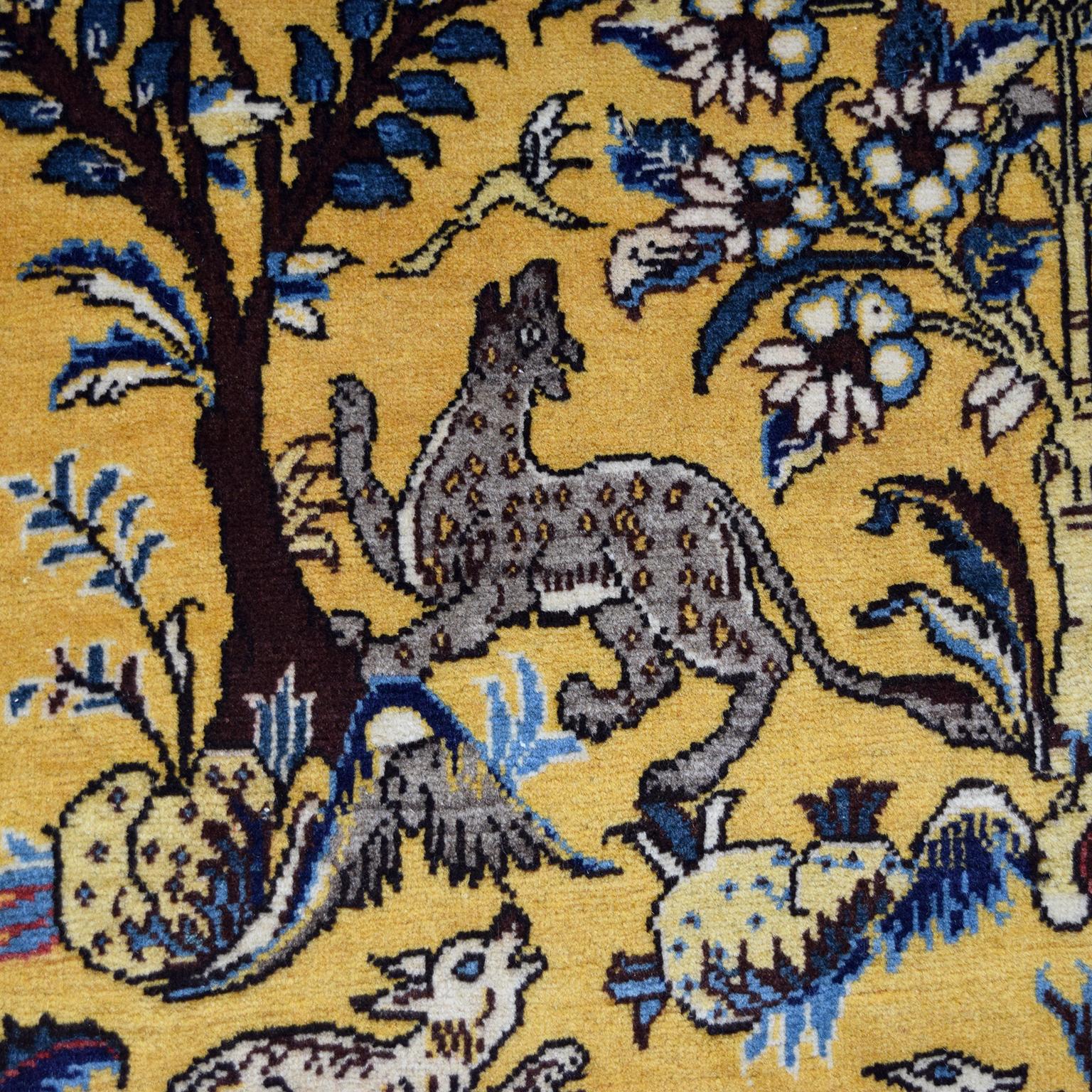 Milieu du XXe siècle Tapis persan en laine Gold and Blue Ghom Tree of Life, 8' x 10', semi-antique des années 1940 en vente