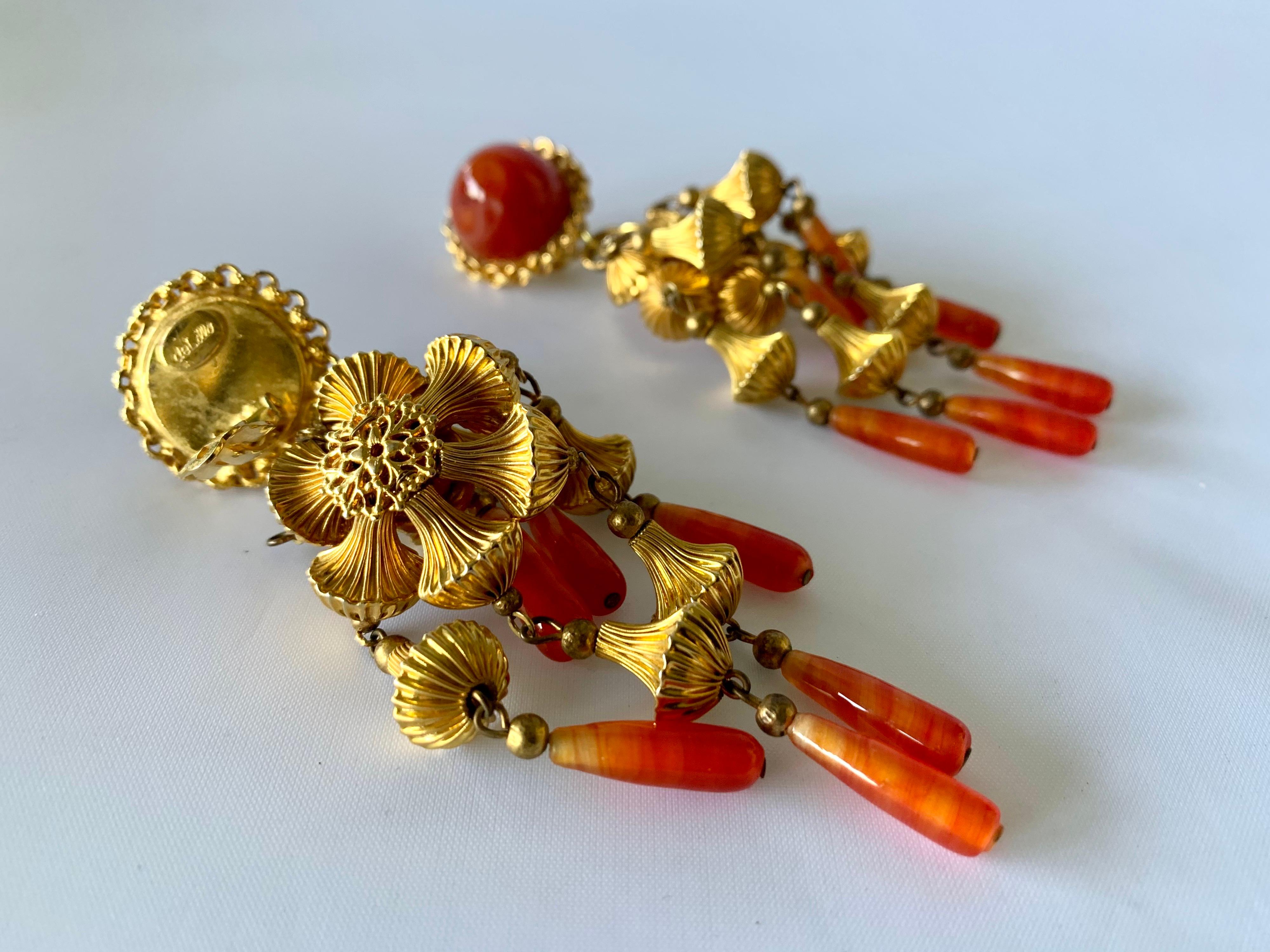 Vintage Gold and Carnelian Dangle Earrings  In Excellent Condition In Palm Springs, CA