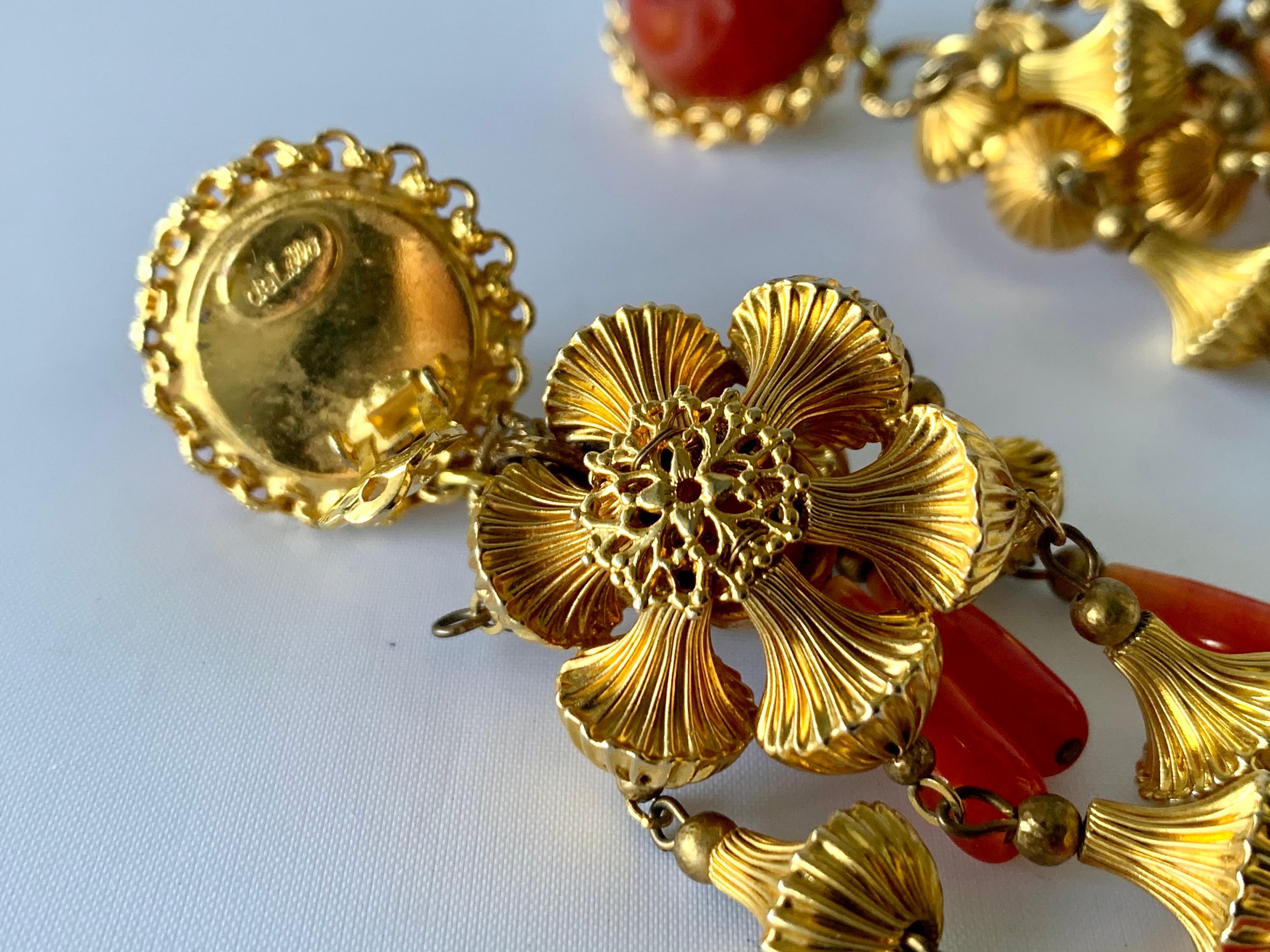Women's Vintage Gold and Carnelian Dangle Earrings 